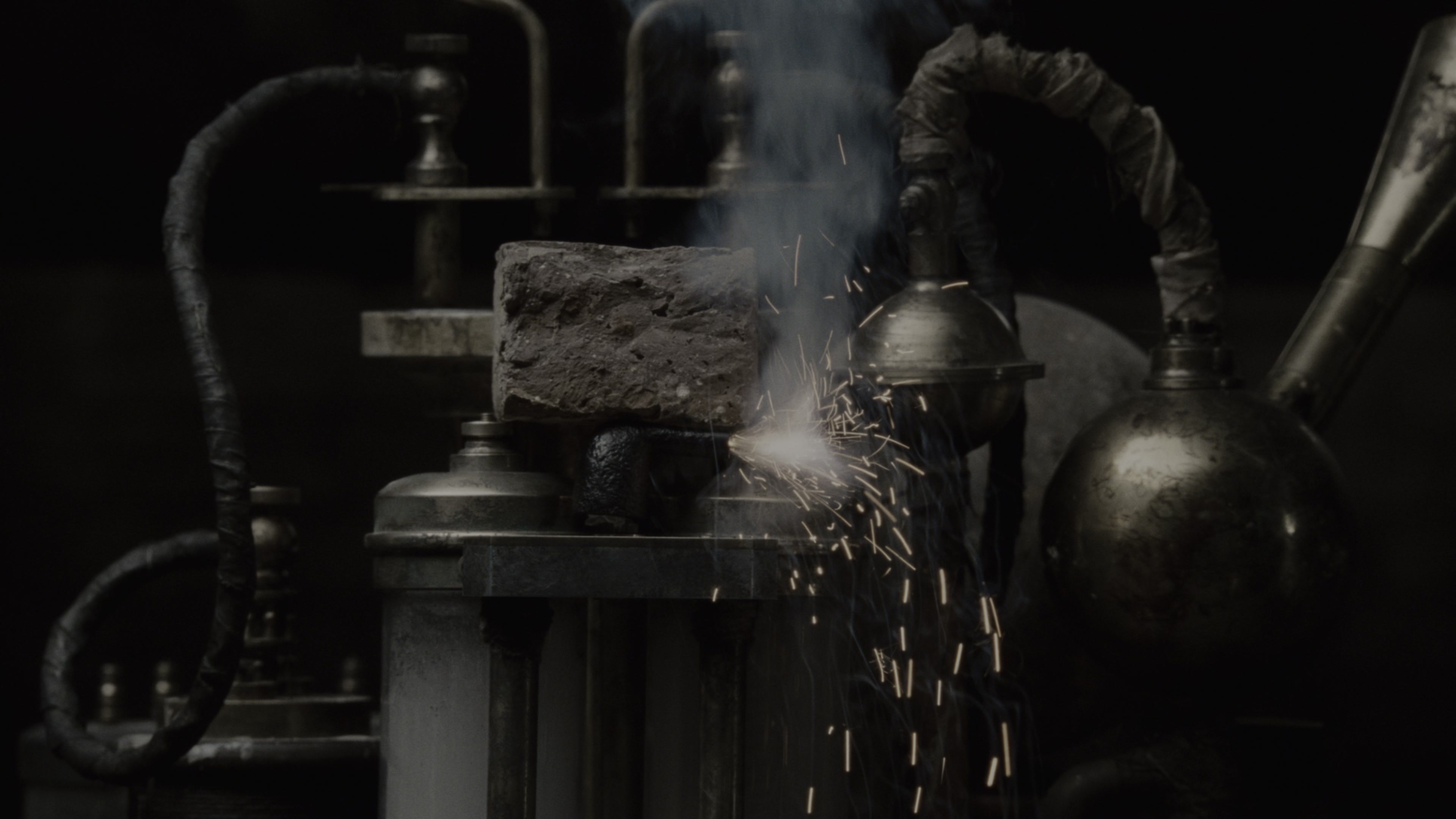 Sherlock Holmes (2009), wide, 1.78:1 — film still