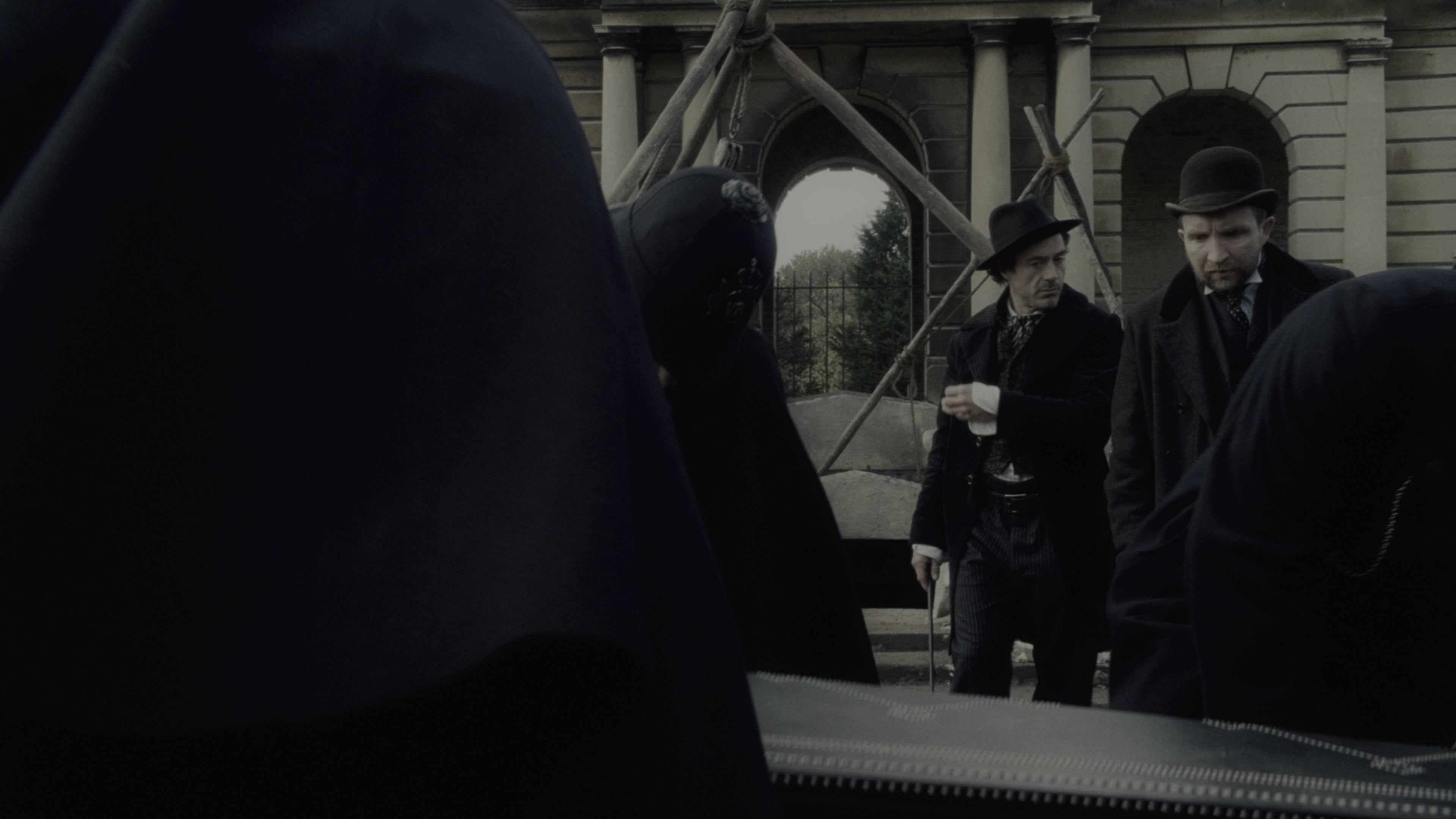 Sherlock Holmes (2009), wide, 1.78:1 — film still
