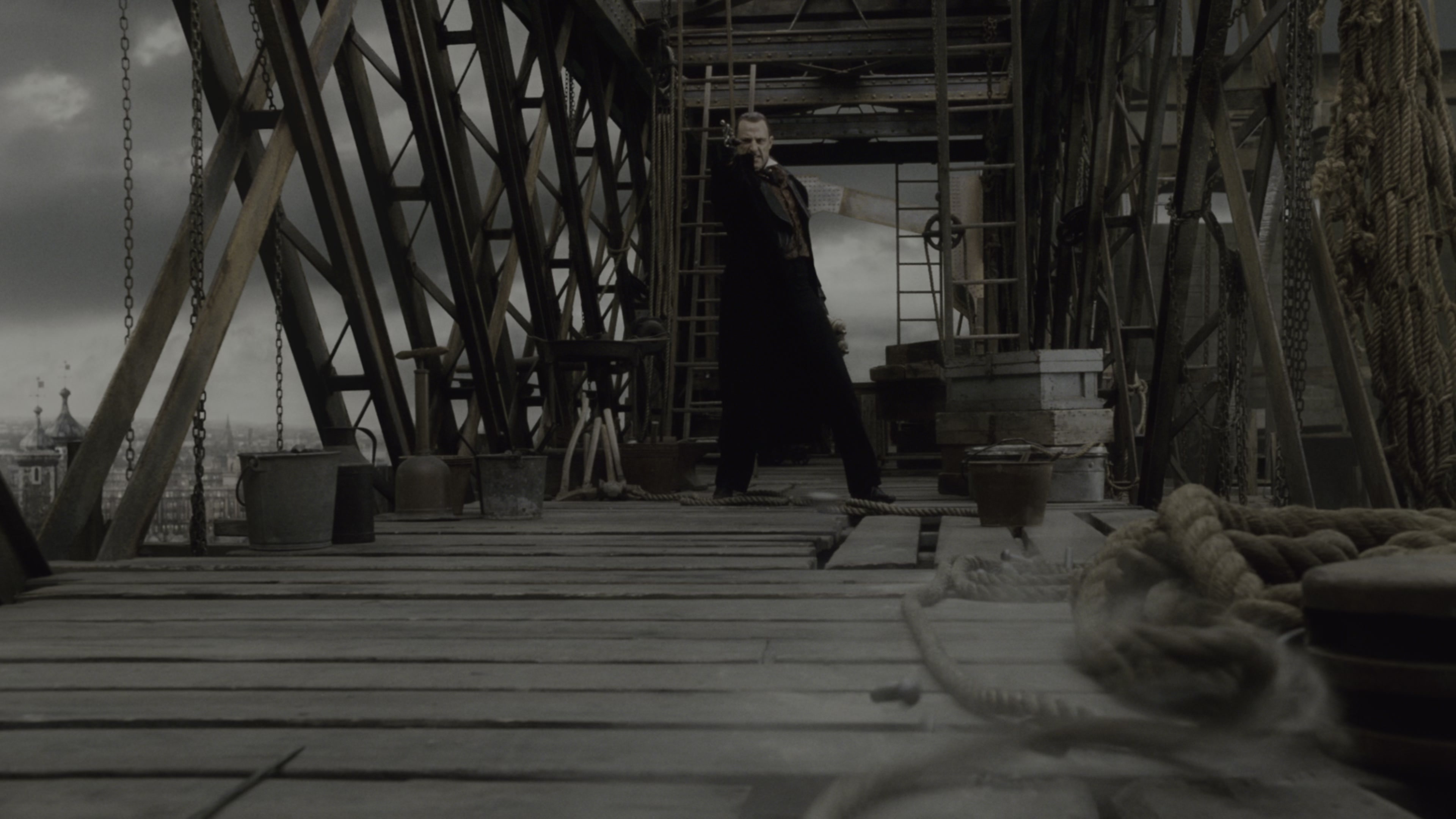 Sherlock Holmes (2009), wide, 1.78:1 — film still