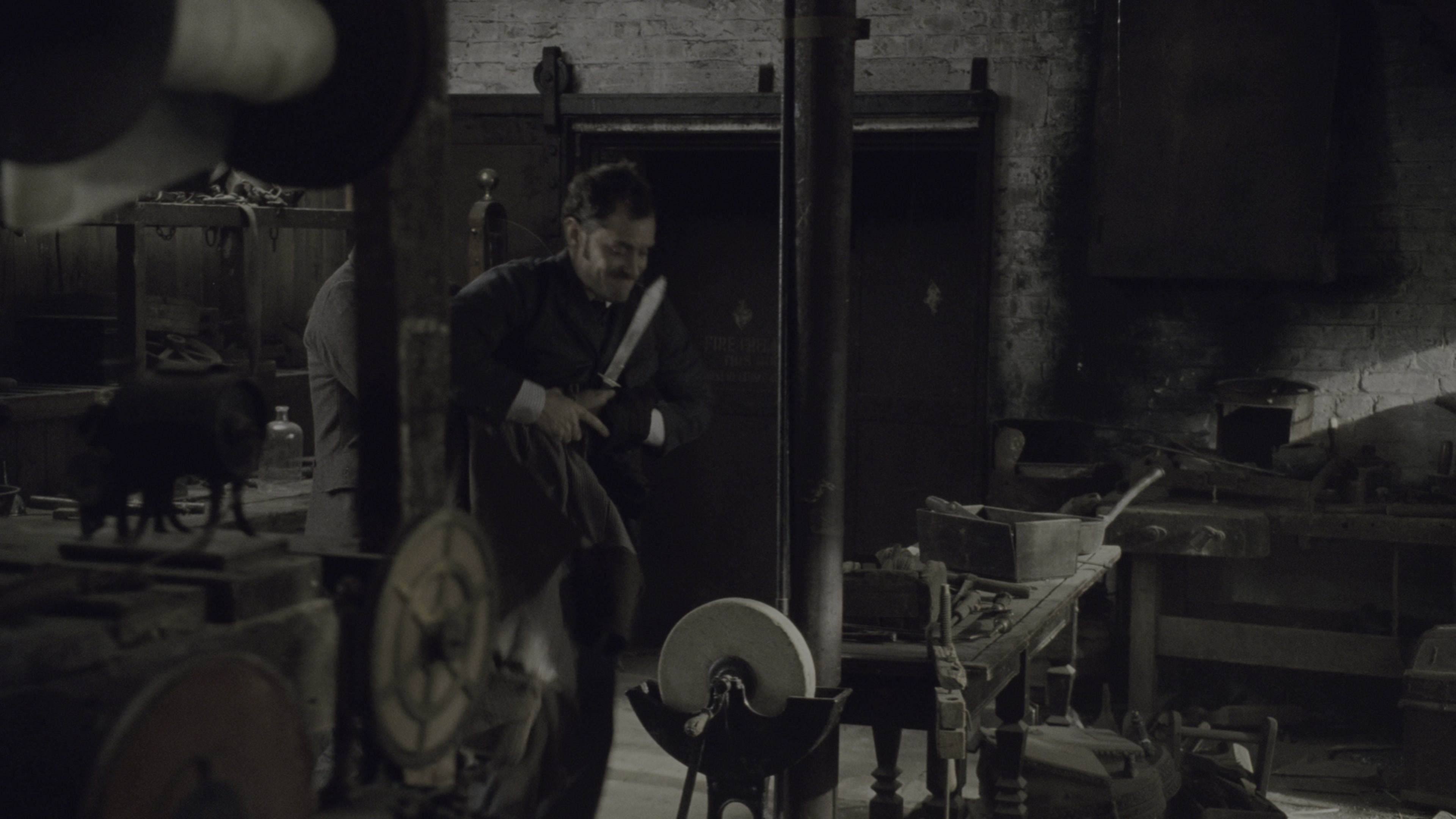 Sherlock Holmes (2009), wide, 1.78:1 — film still