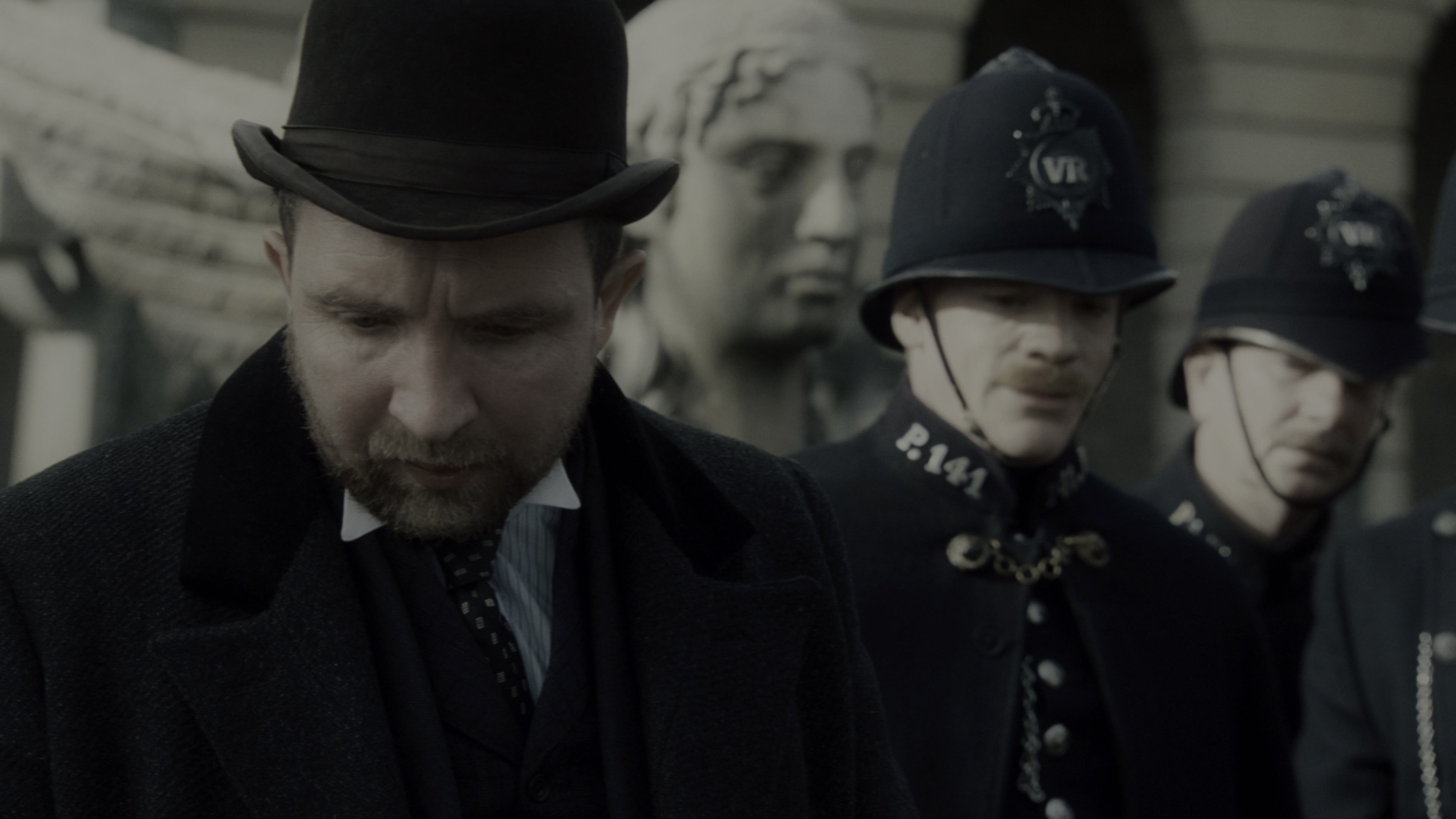 Sherlock Holmes (2009), wide, 1.78:1 — film still