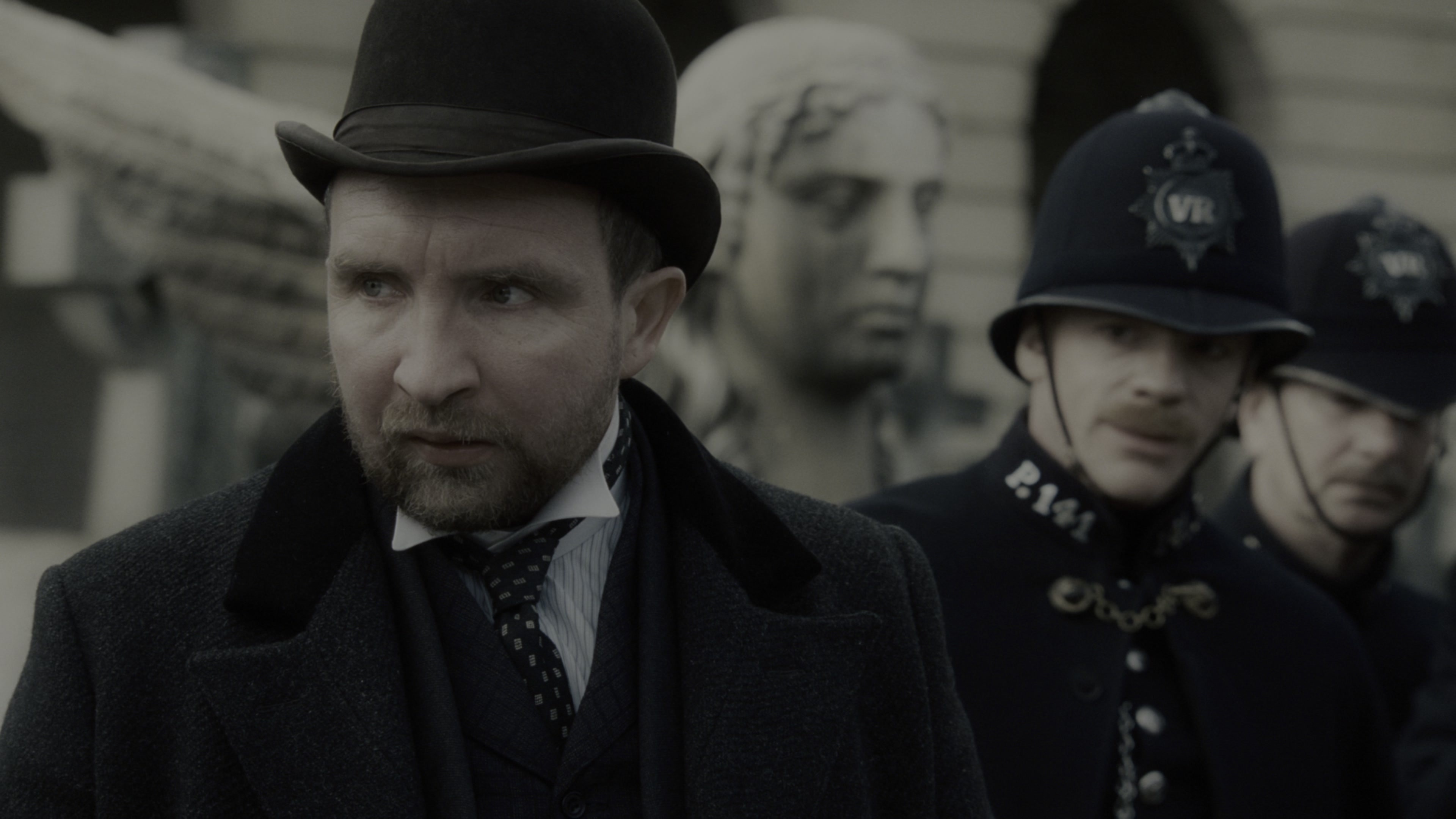 Sherlock Holmes (2009), medium, 1.78:1 — film still
