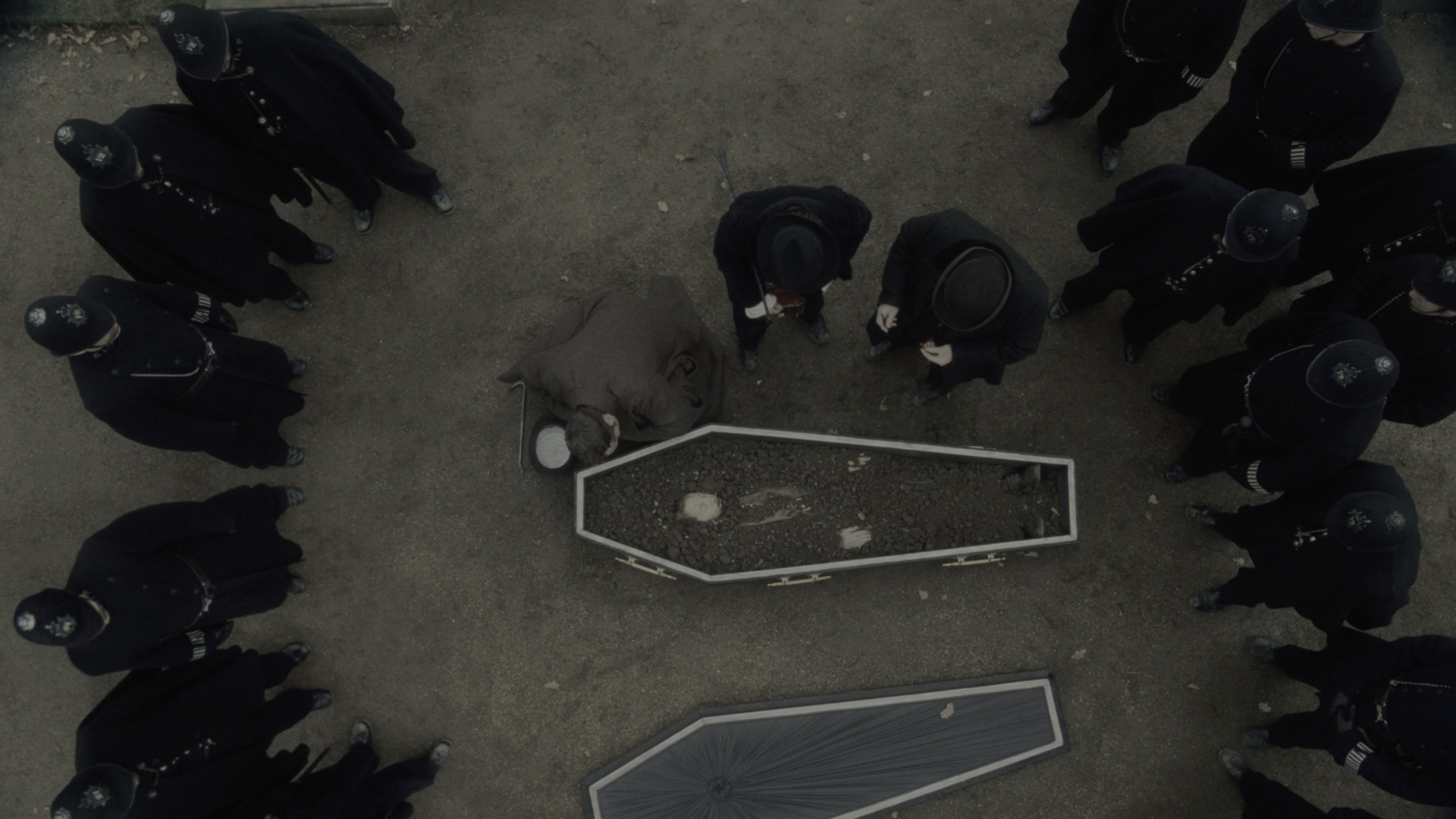 Sherlock Holmes (2009), wide, 1.78:1 — film still