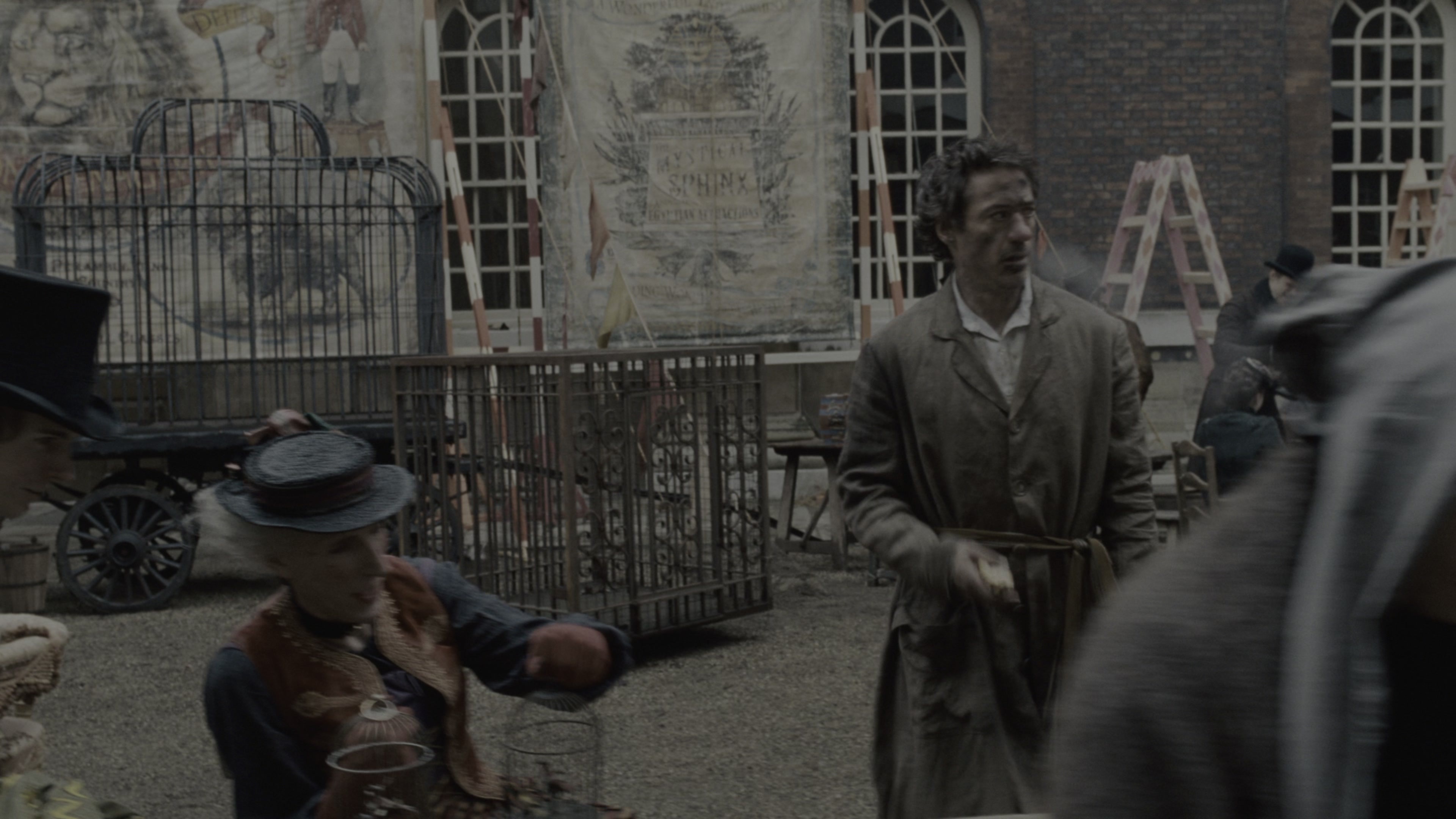 Sherlock Holmes (2009), wide, 1.78:1 — film still