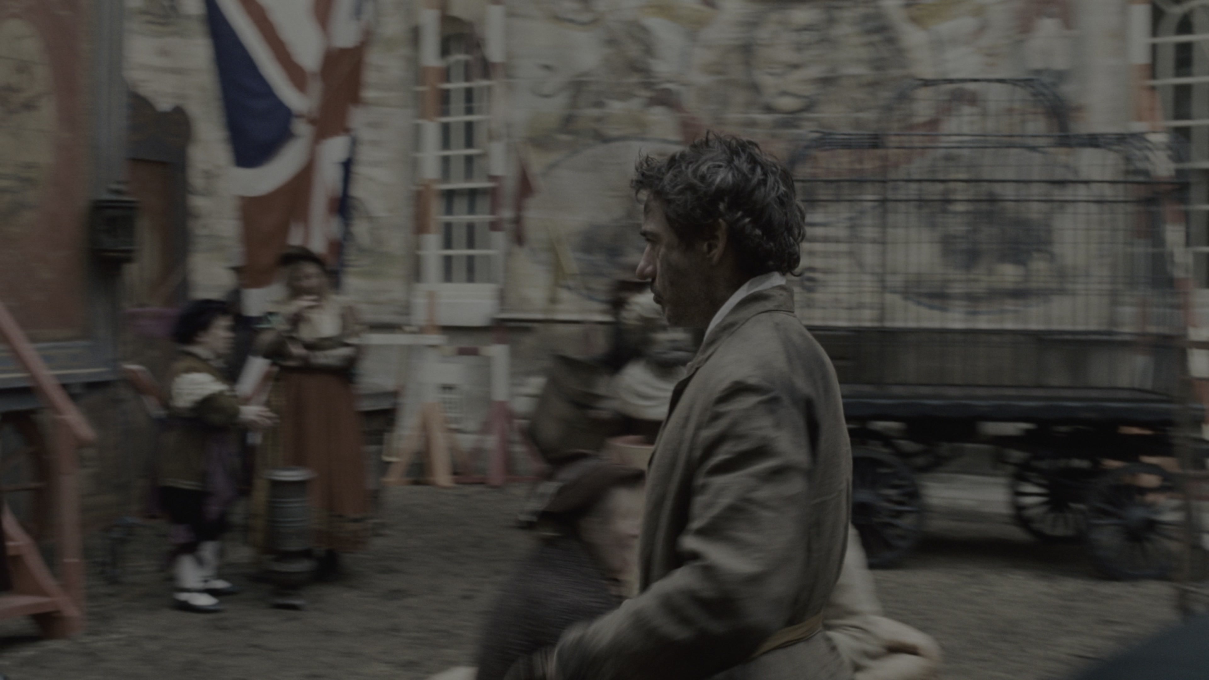 Sherlock Holmes (2009), wide, 1.78:1 — film still