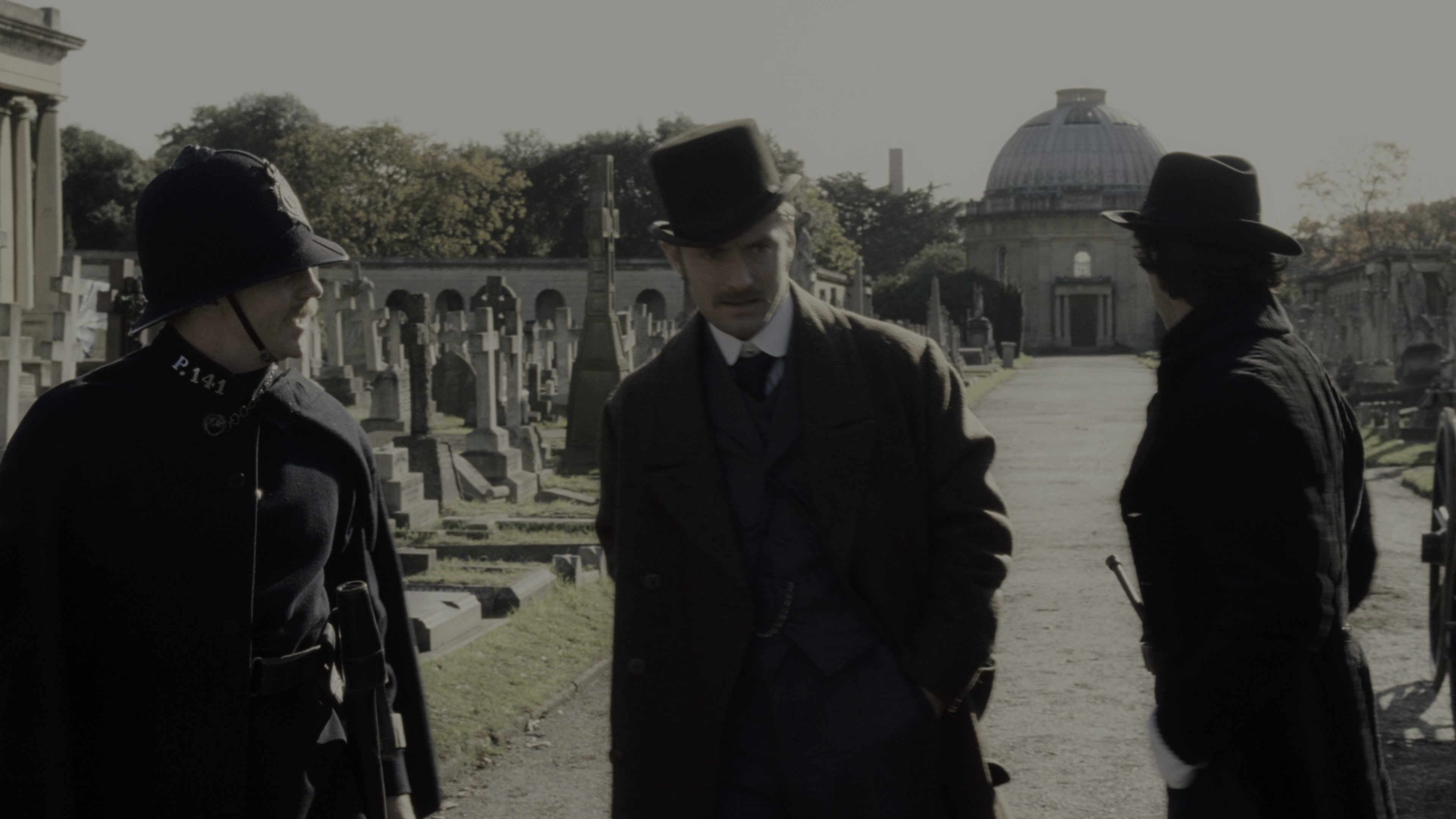 Sherlock Holmes (2009), wide, 1.78:1 — film still