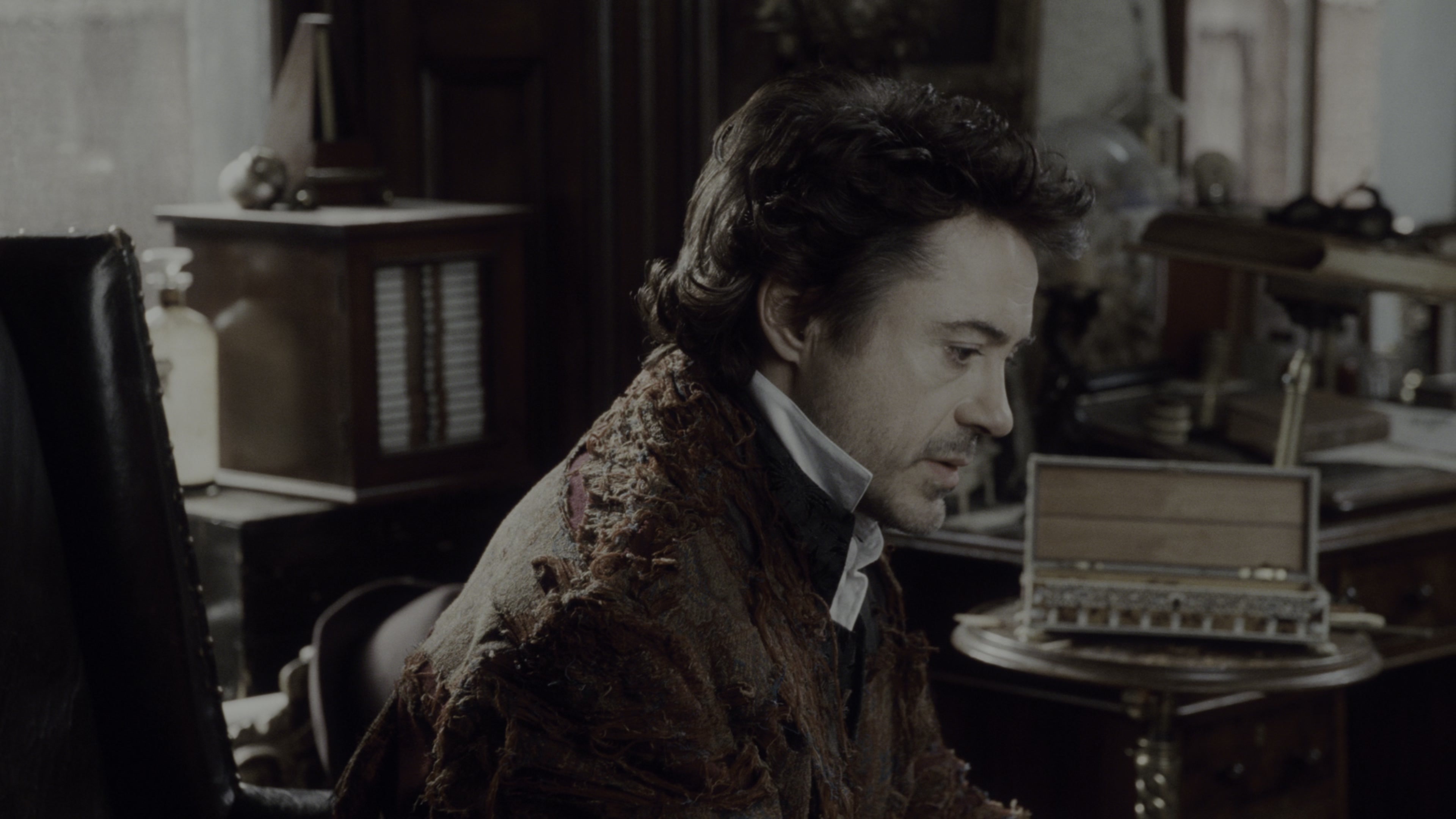 Sherlock Holmes (2009), wide, 1.78:1 — film still