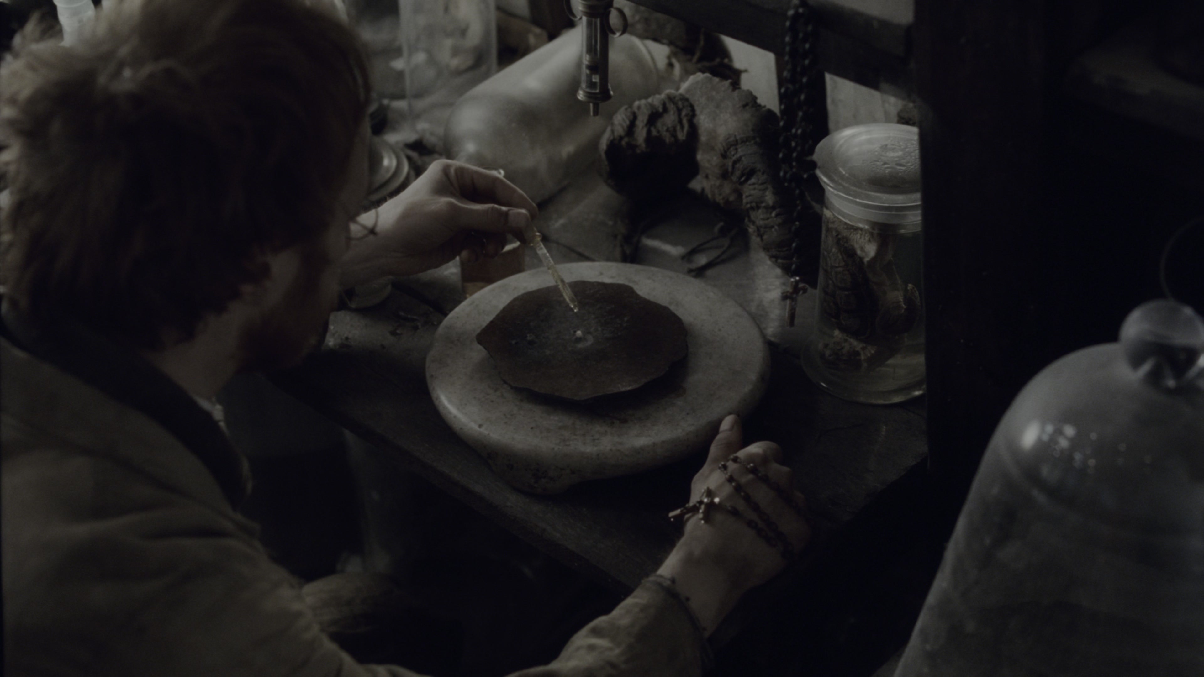 Sherlock Holmes (2009), wide, 1.78:1 — film still