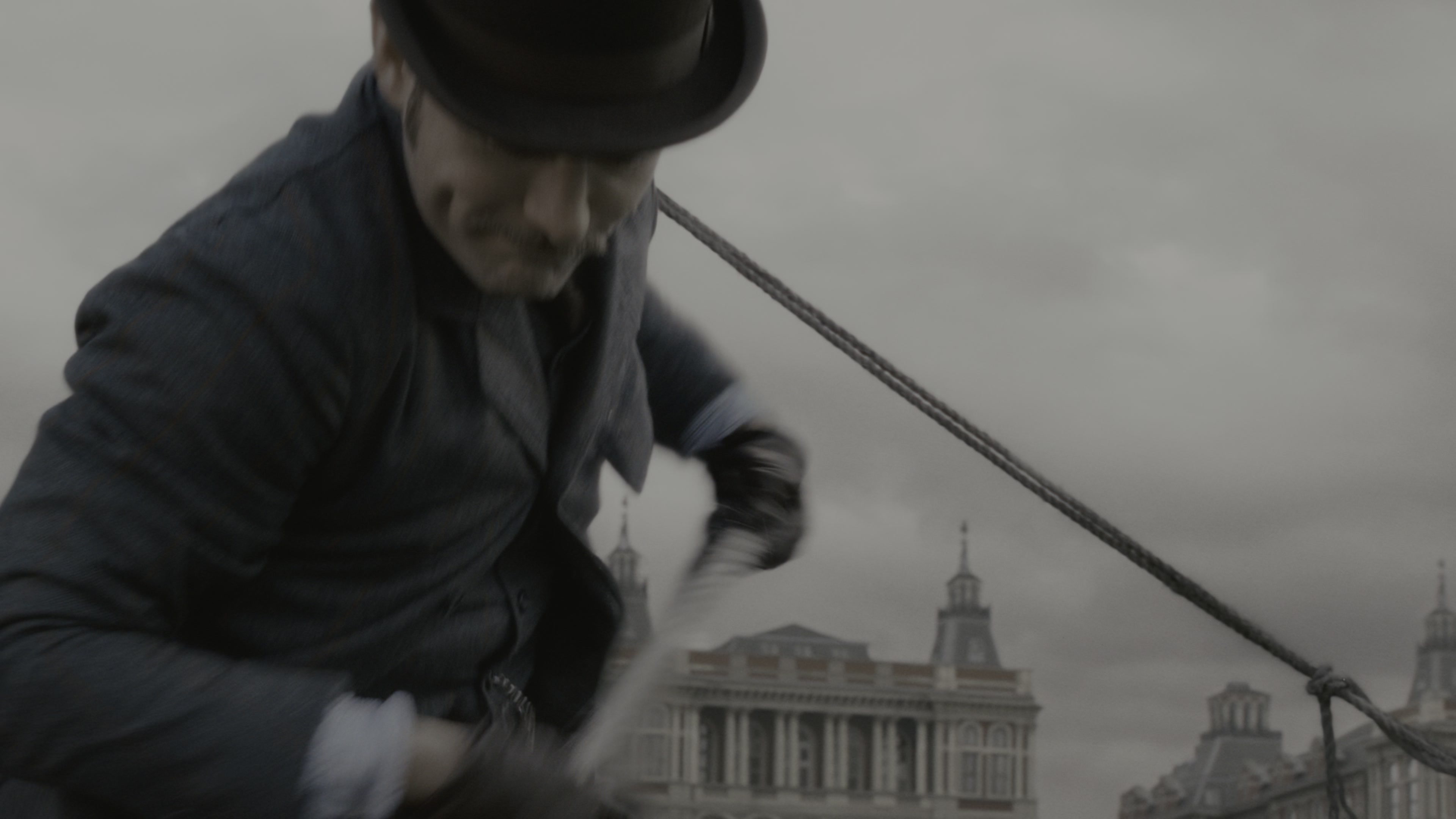 Sherlock Holmes (2009), wide, 1.78:1 — film still