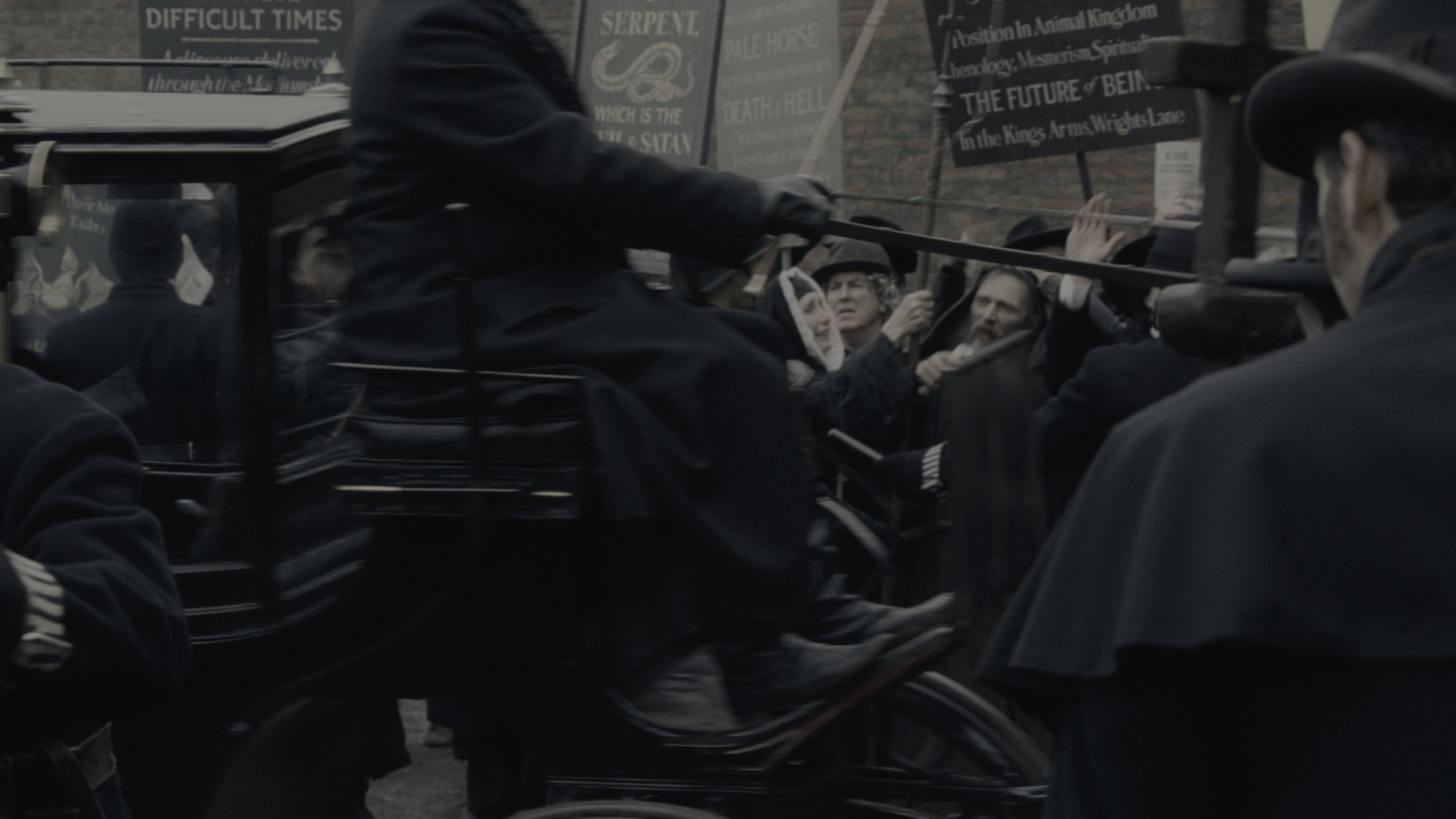 Sherlock Holmes (2009), wide, 1.78:1 — film still