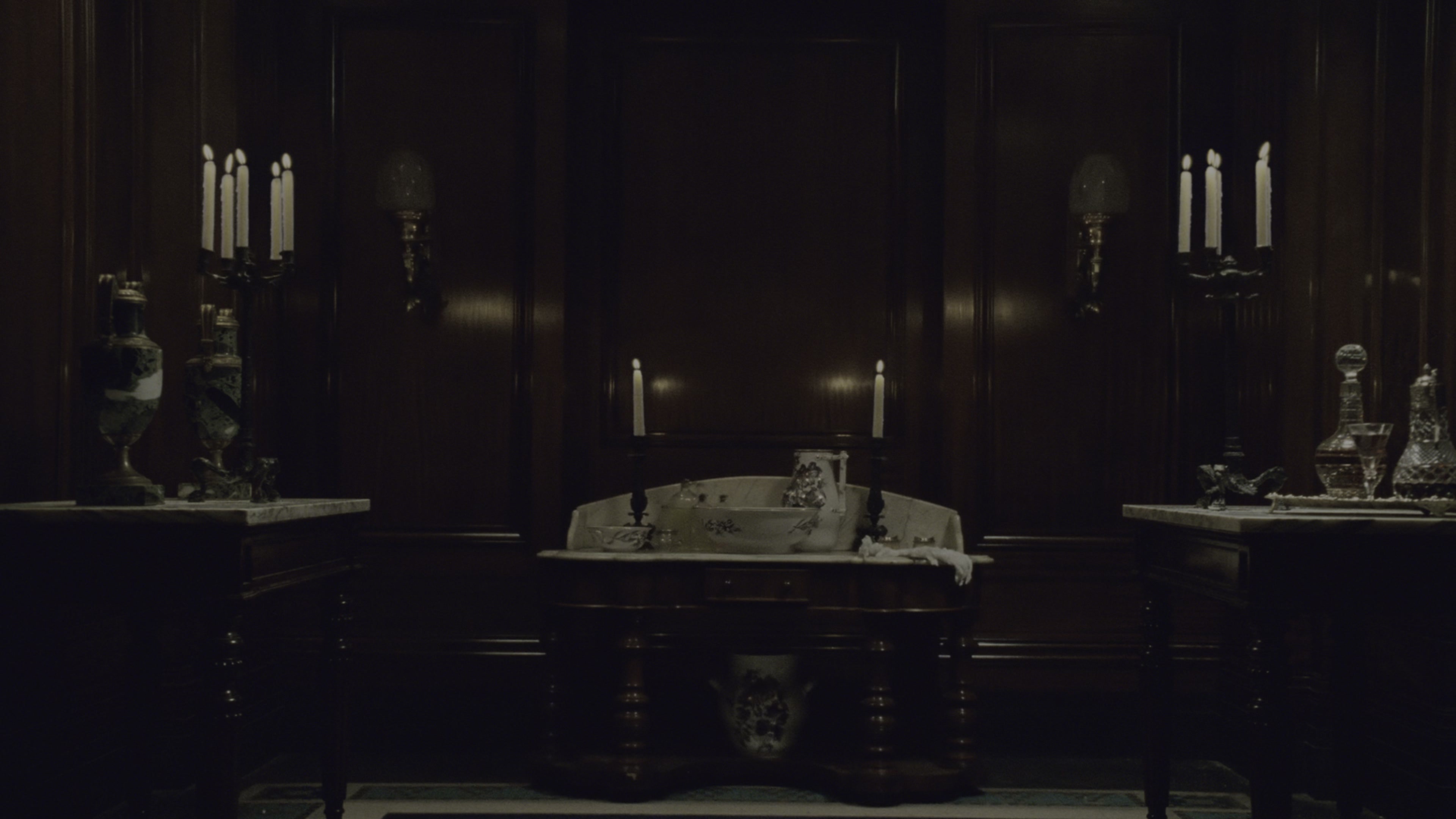 Sherlock Holmes (2009), wide, 1.78:1 — film still