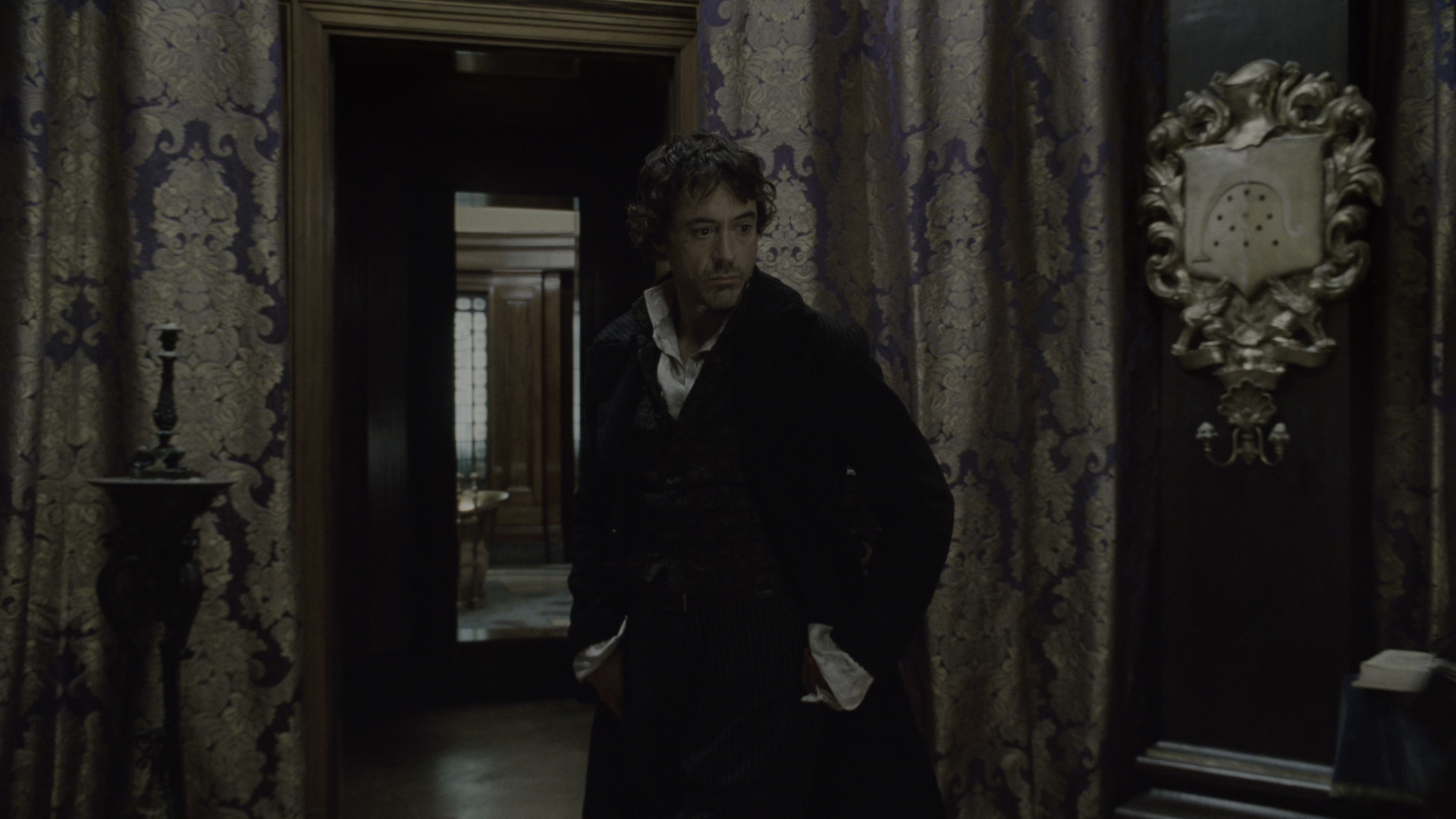 Sherlock Holmes (2009), wide, 1.78:1 — film still