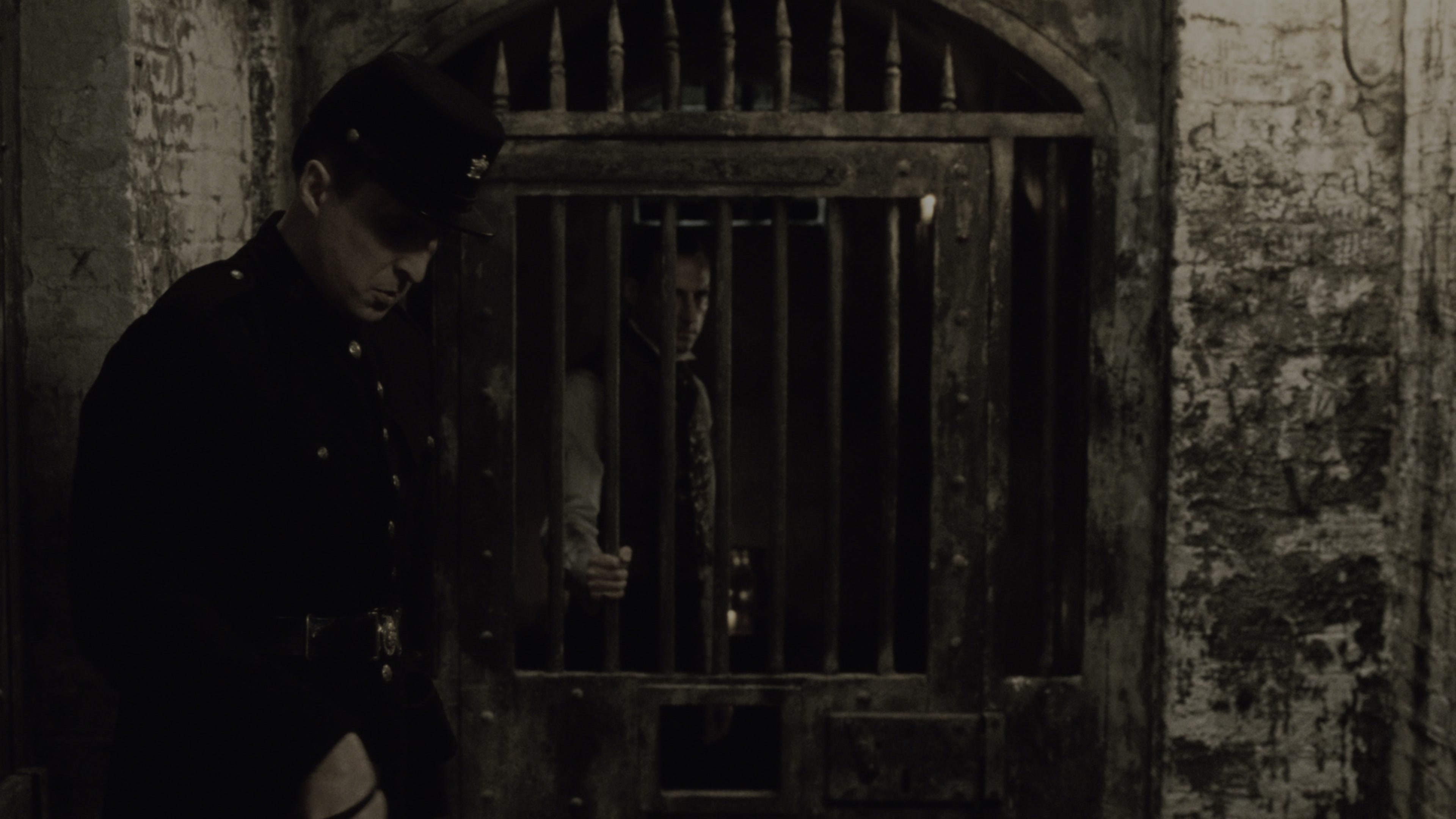 Sherlock Holmes (2009), wide, 1.78:1 — film still