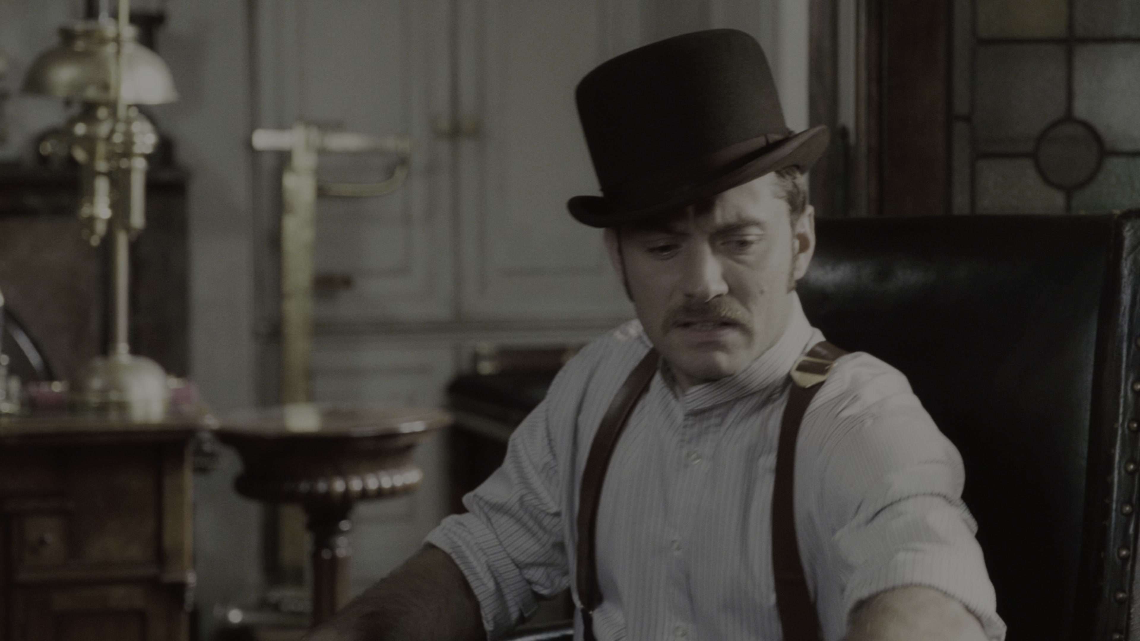 Sherlock Holmes (2009), wide, 1.78:1 — film still