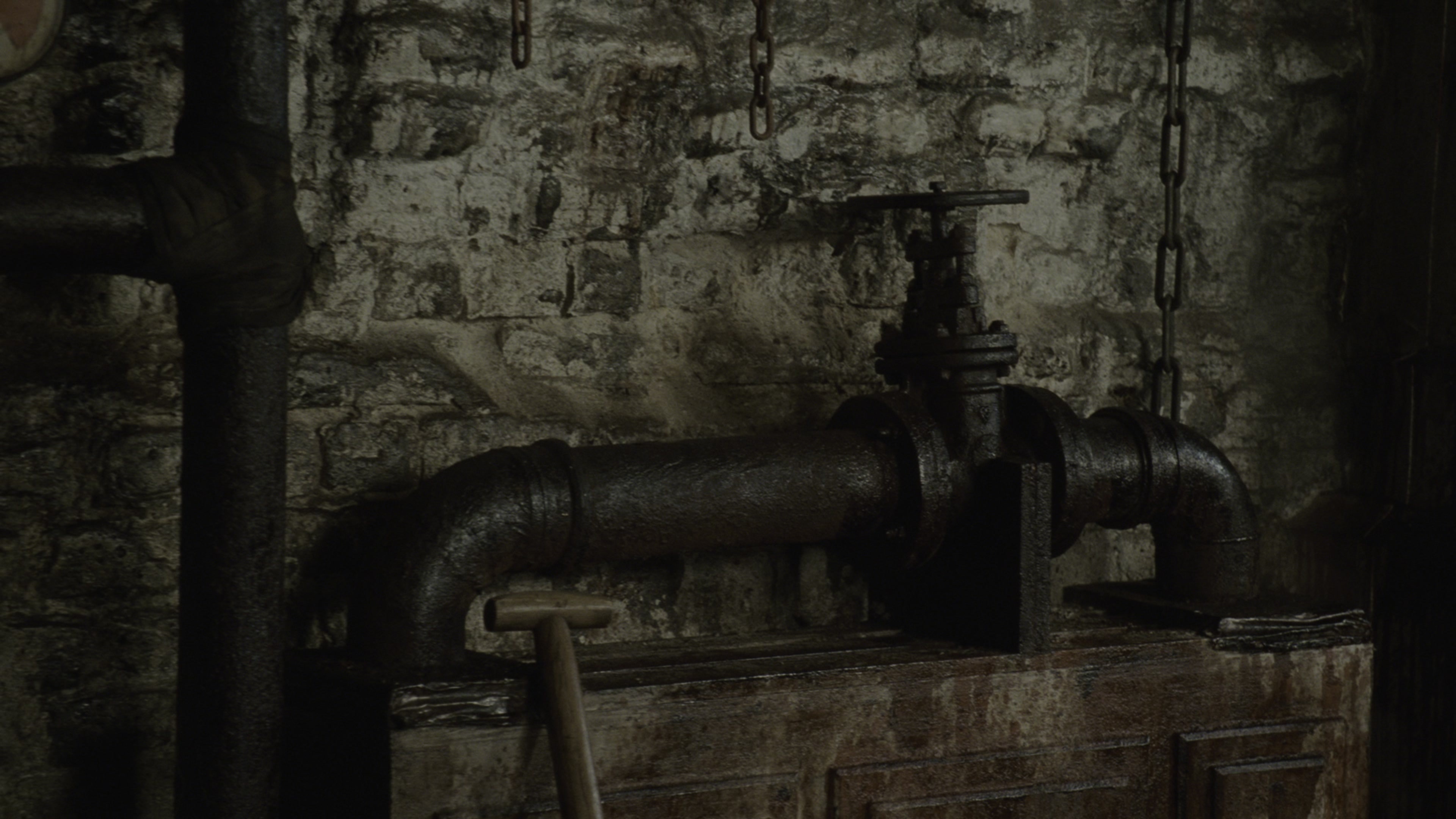 Sherlock Holmes (2009), wide, 1.78:1 — film still