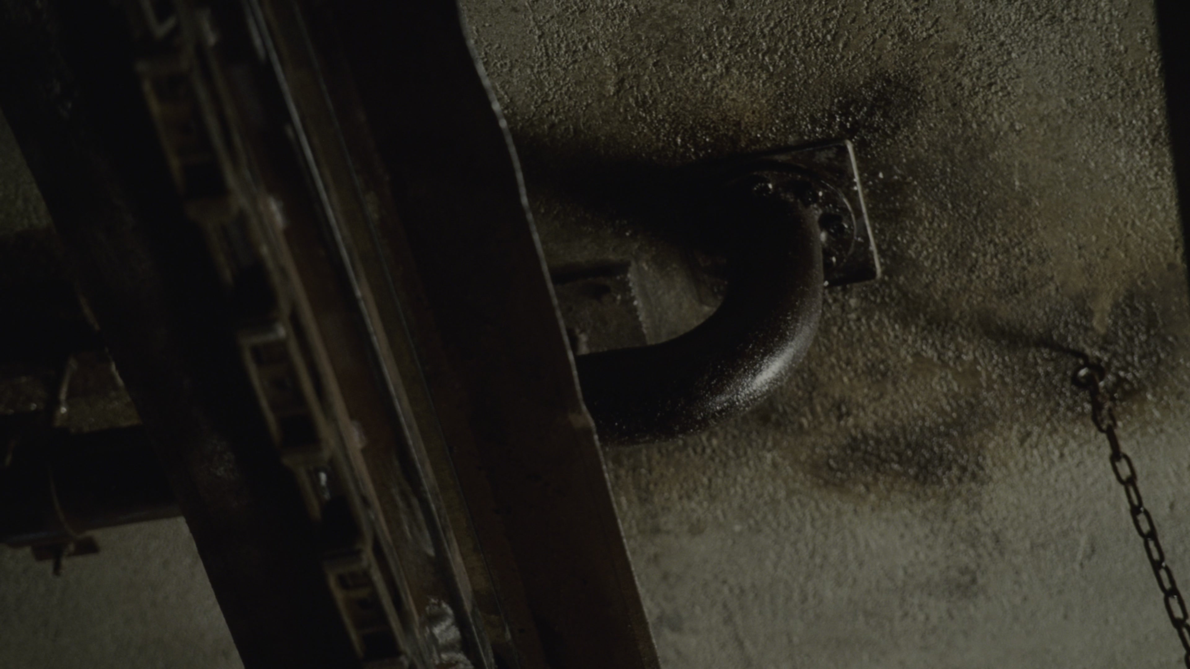 Sherlock Holmes (2009), wide, 1.78:1 — film still