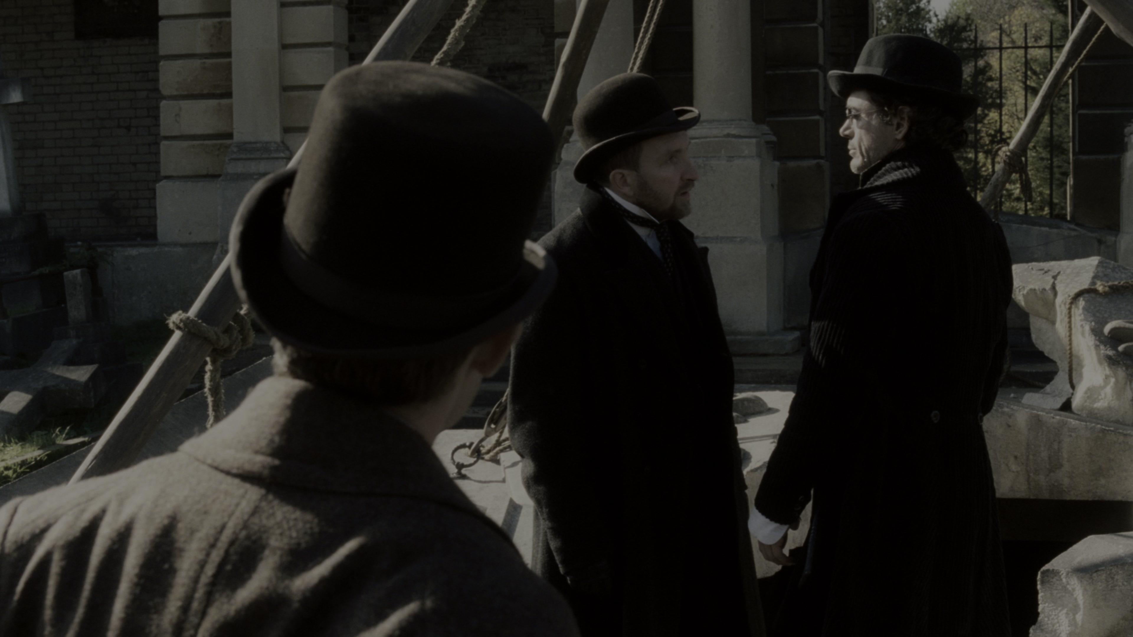 Sherlock Holmes (2009), wide, 1.78:1 — film still