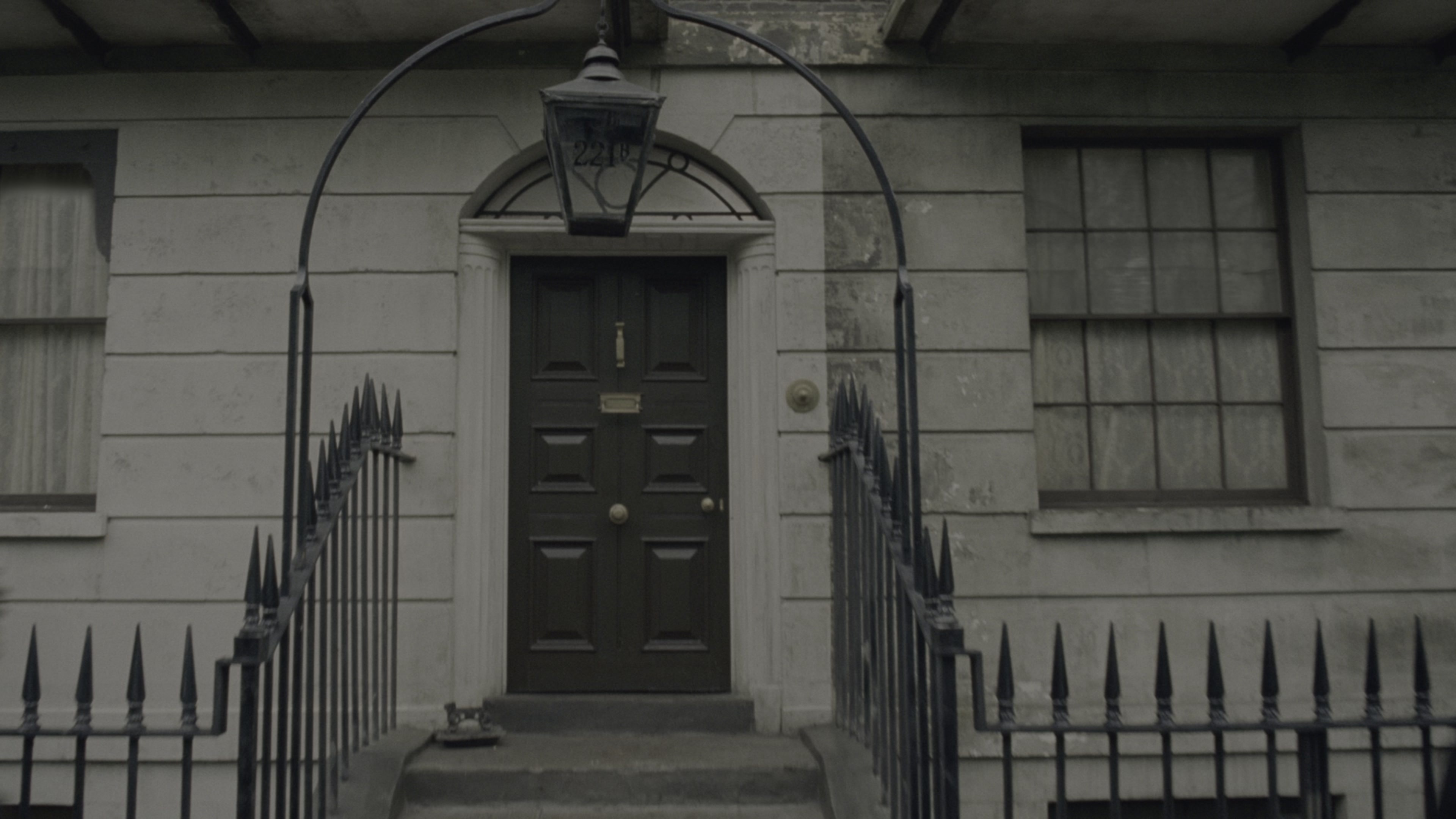 Sherlock Holmes (2009), wide, 1.78:1 — film still