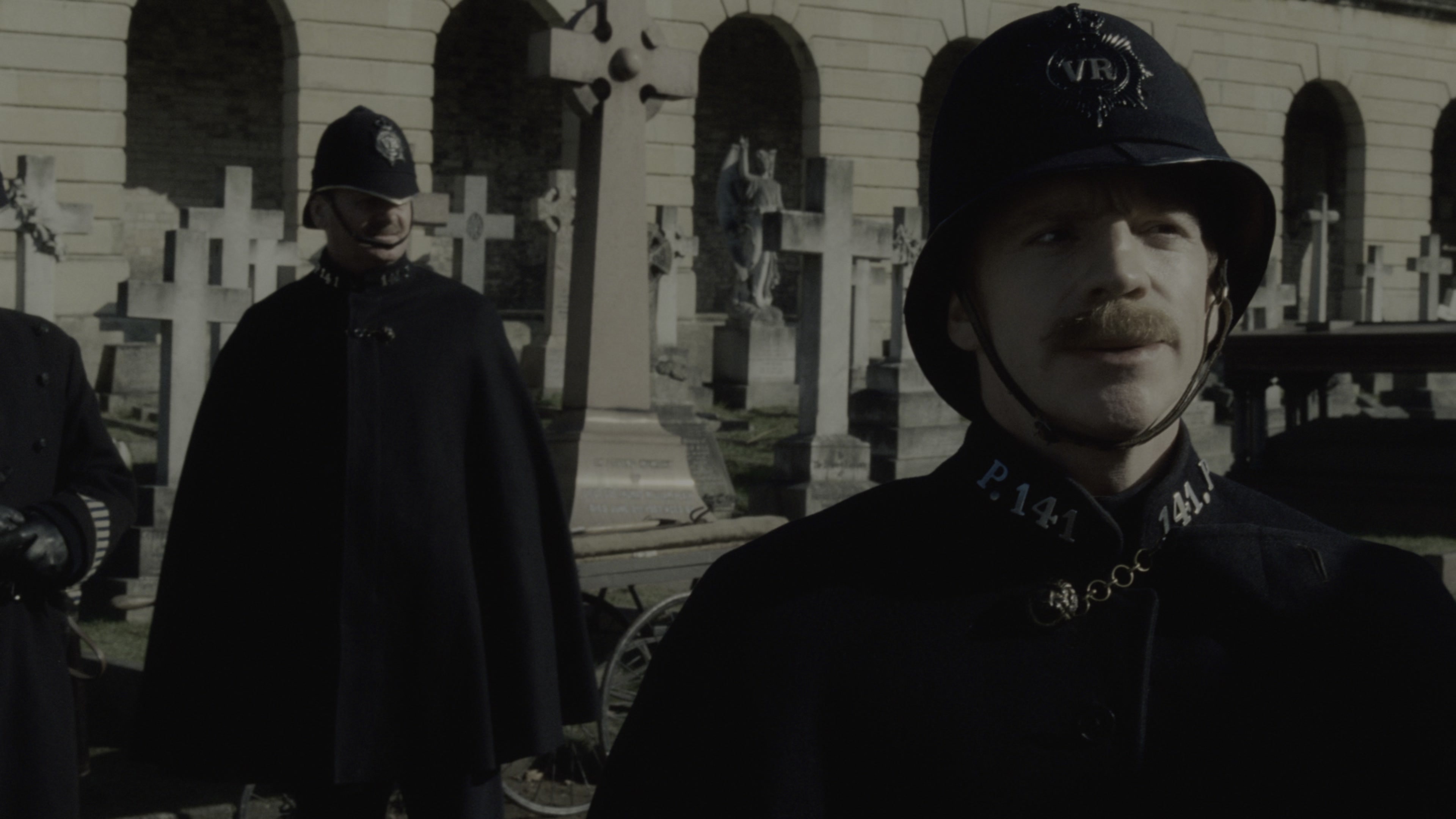 Sherlock Holmes (2009), wide, 1.78:1 — film still