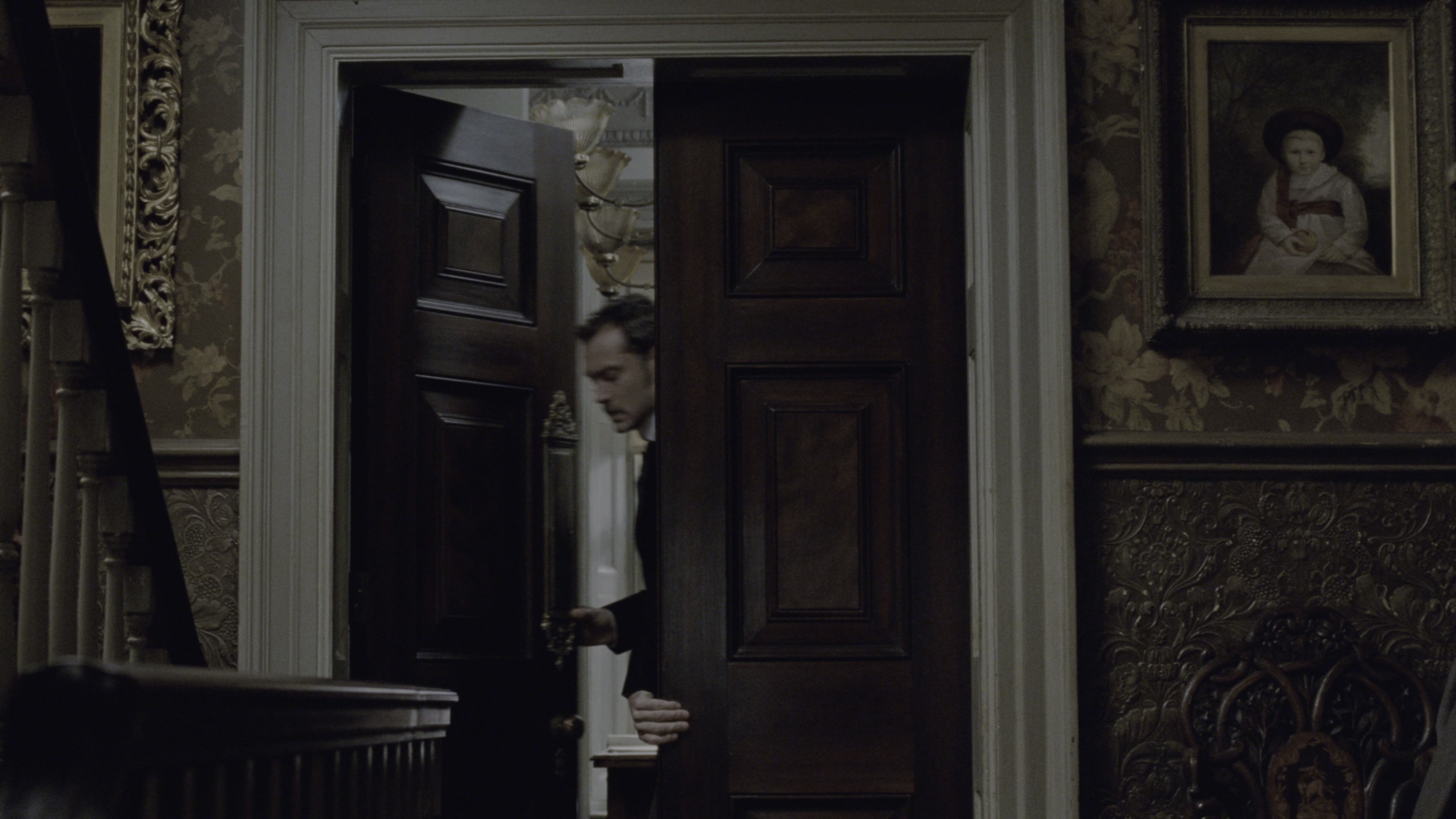 Sherlock Holmes (2009), wide, 1.78:1 — film still