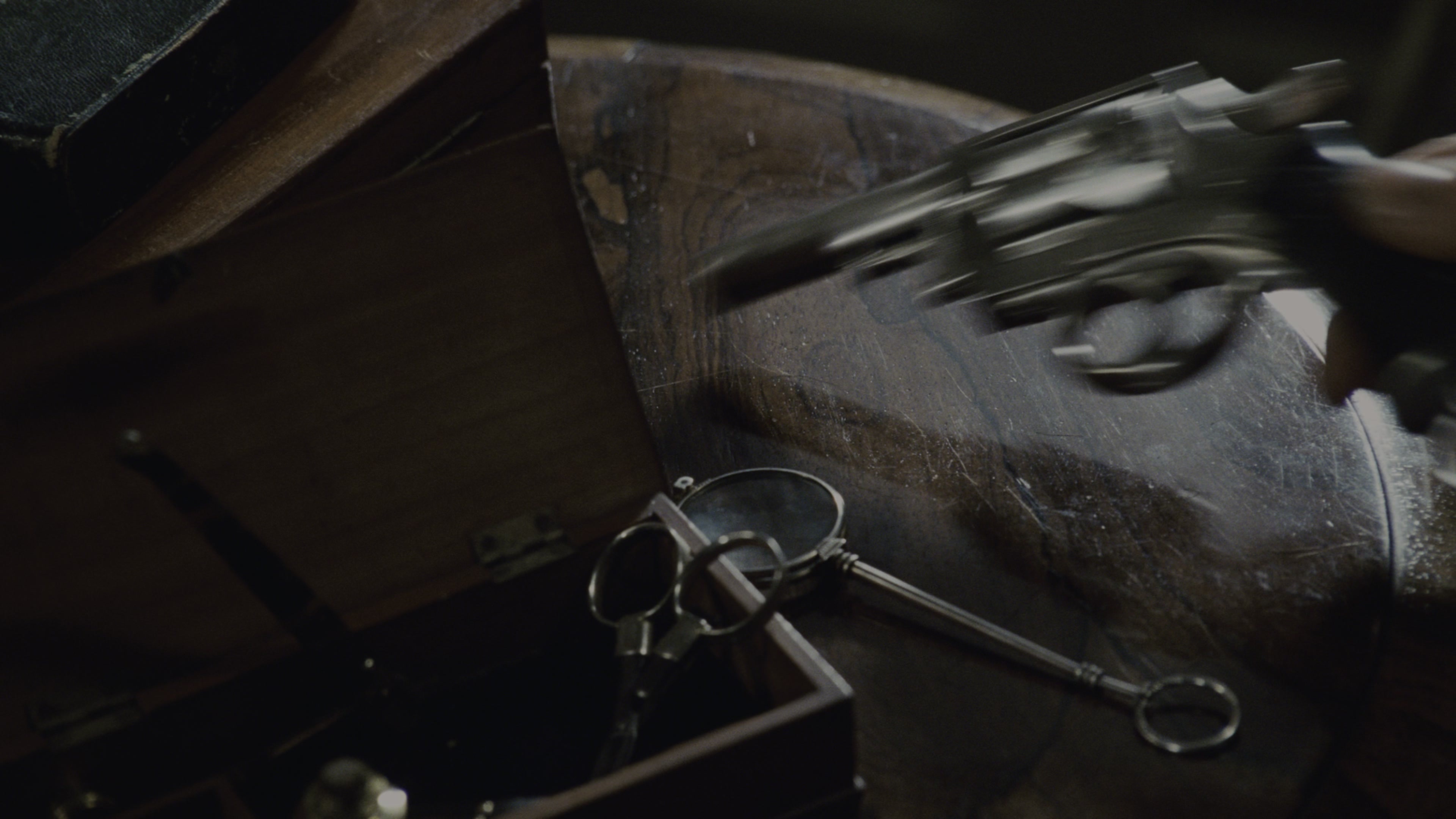 Sherlock Holmes (2009), wide, 1.78:1 — film still