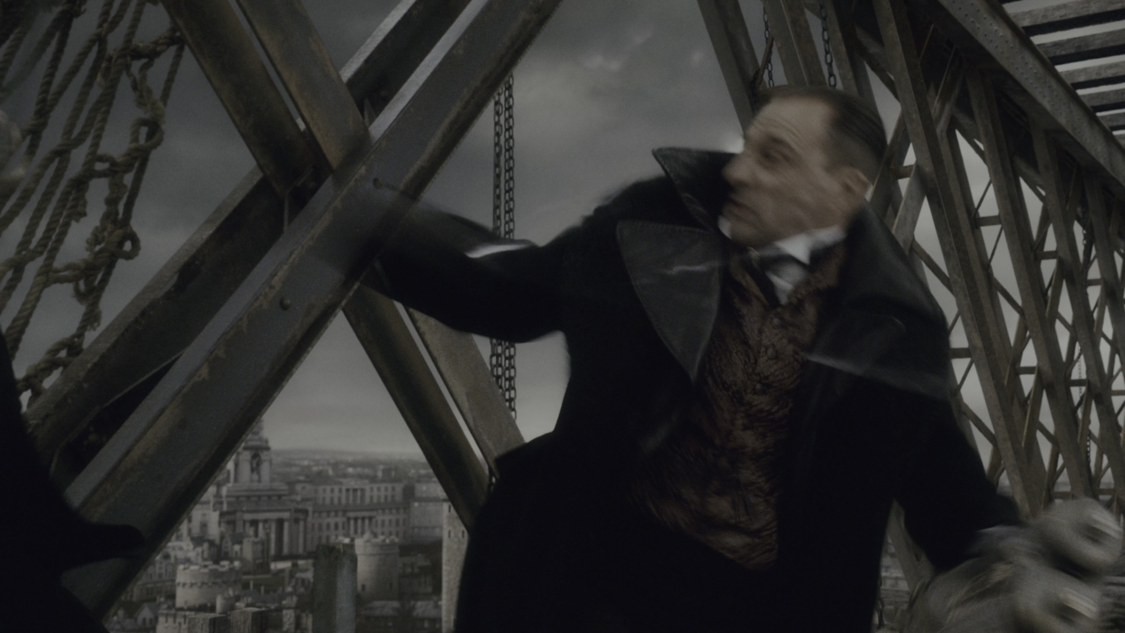 Sherlock Holmes (2009), wide, 1.78:1 — film still