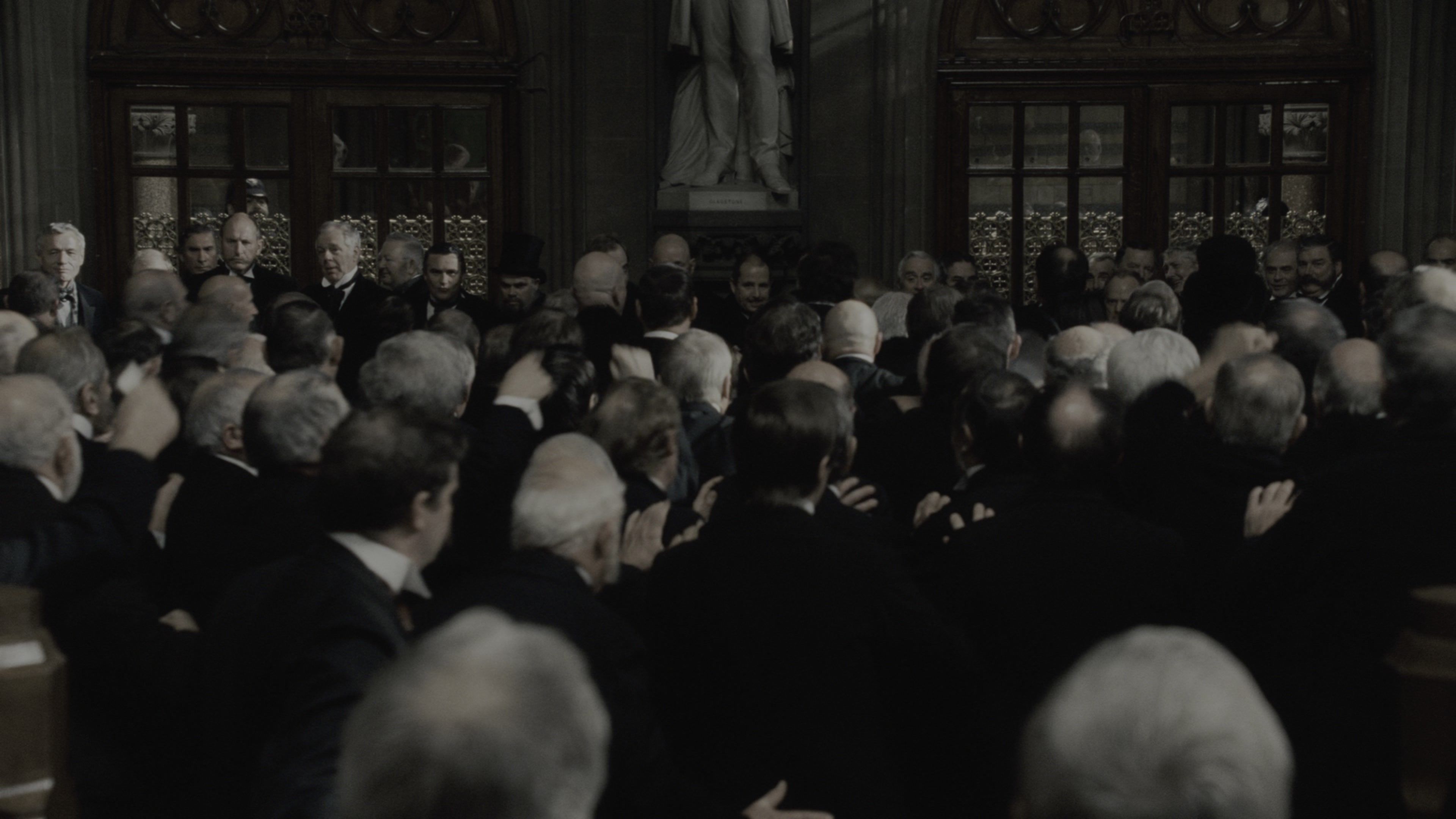 Sherlock Holmes (2009), wide, 1.78:1 — film still