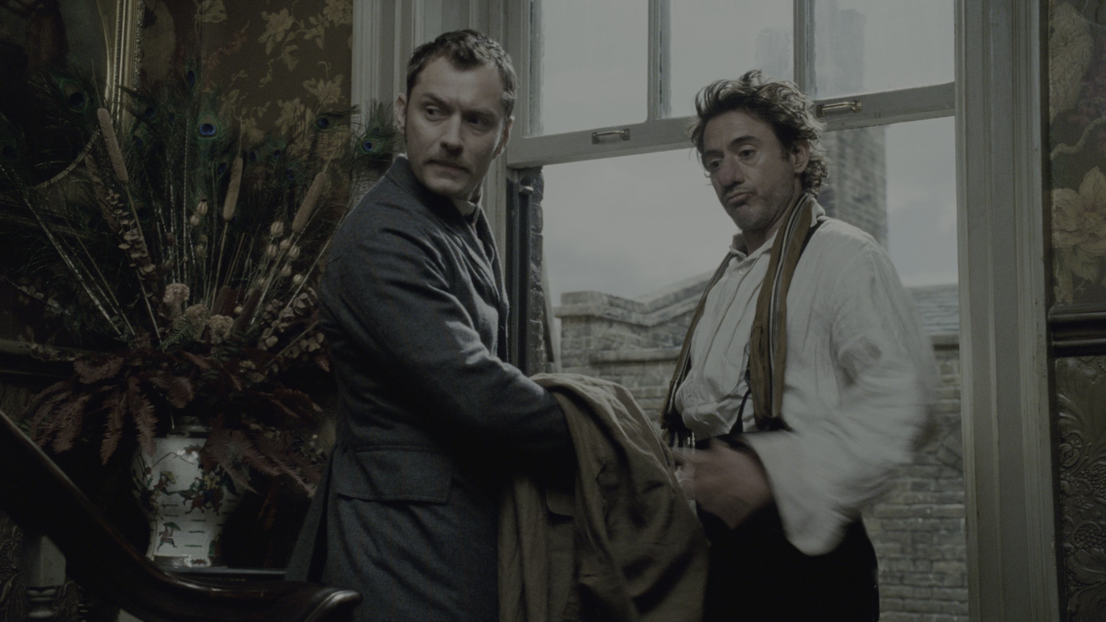 Sherlock Holmes (2009), wide, 1.78:1 — film still