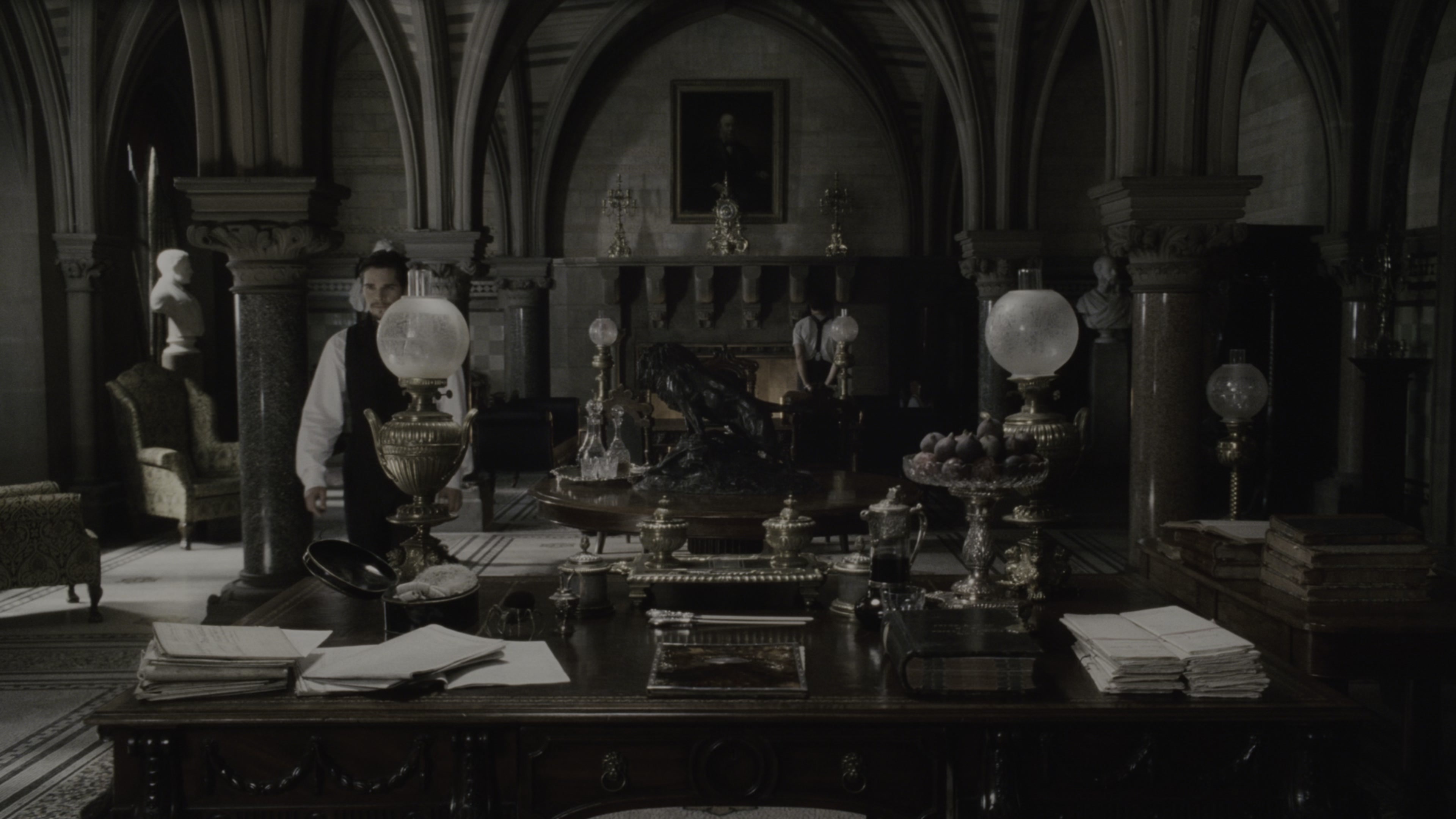 Sherlock Holmes (2009), wide, 1.78:1 — film still