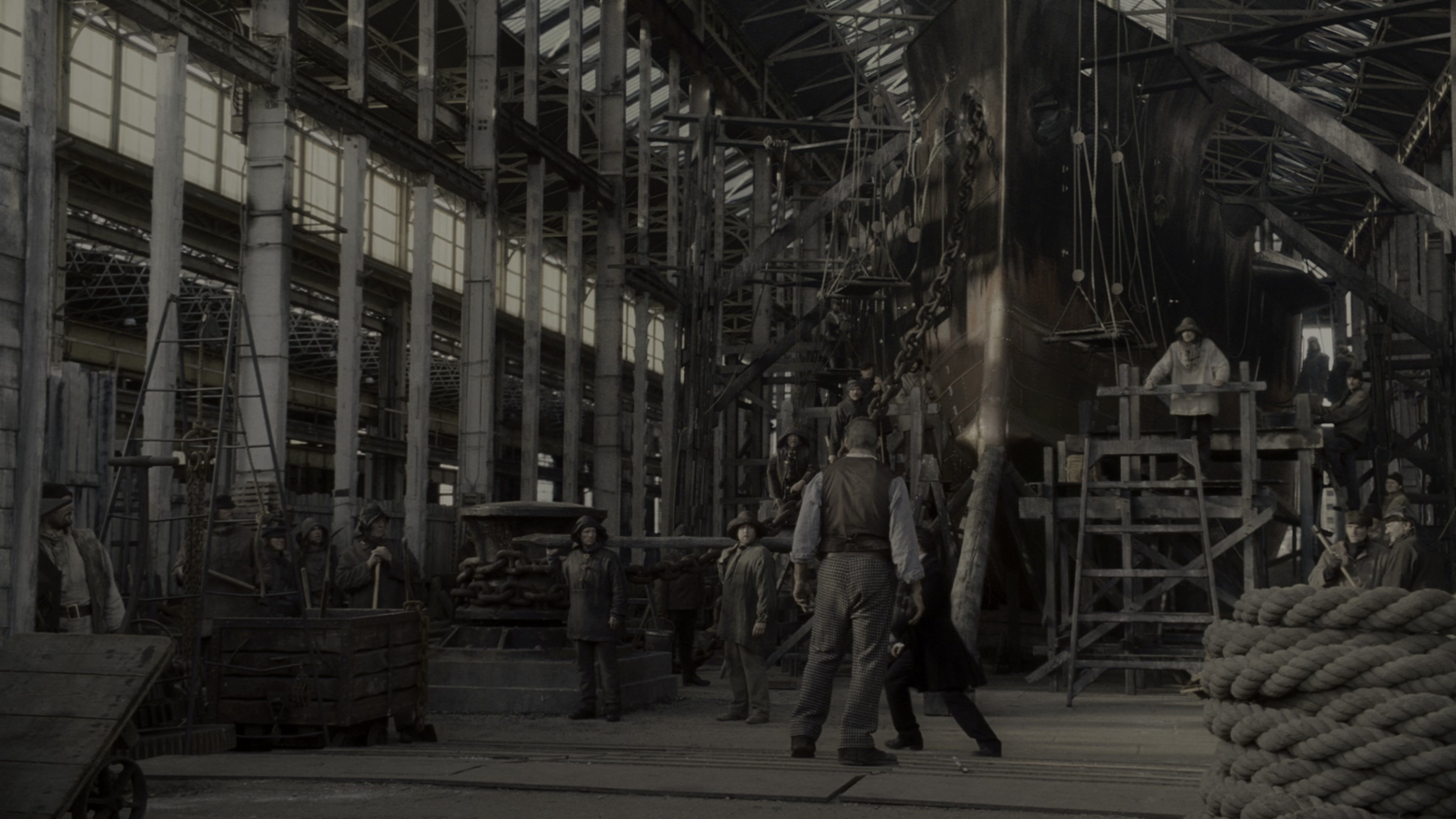 Sherlock Holmes (2009), wide, 1.78:1 — film still