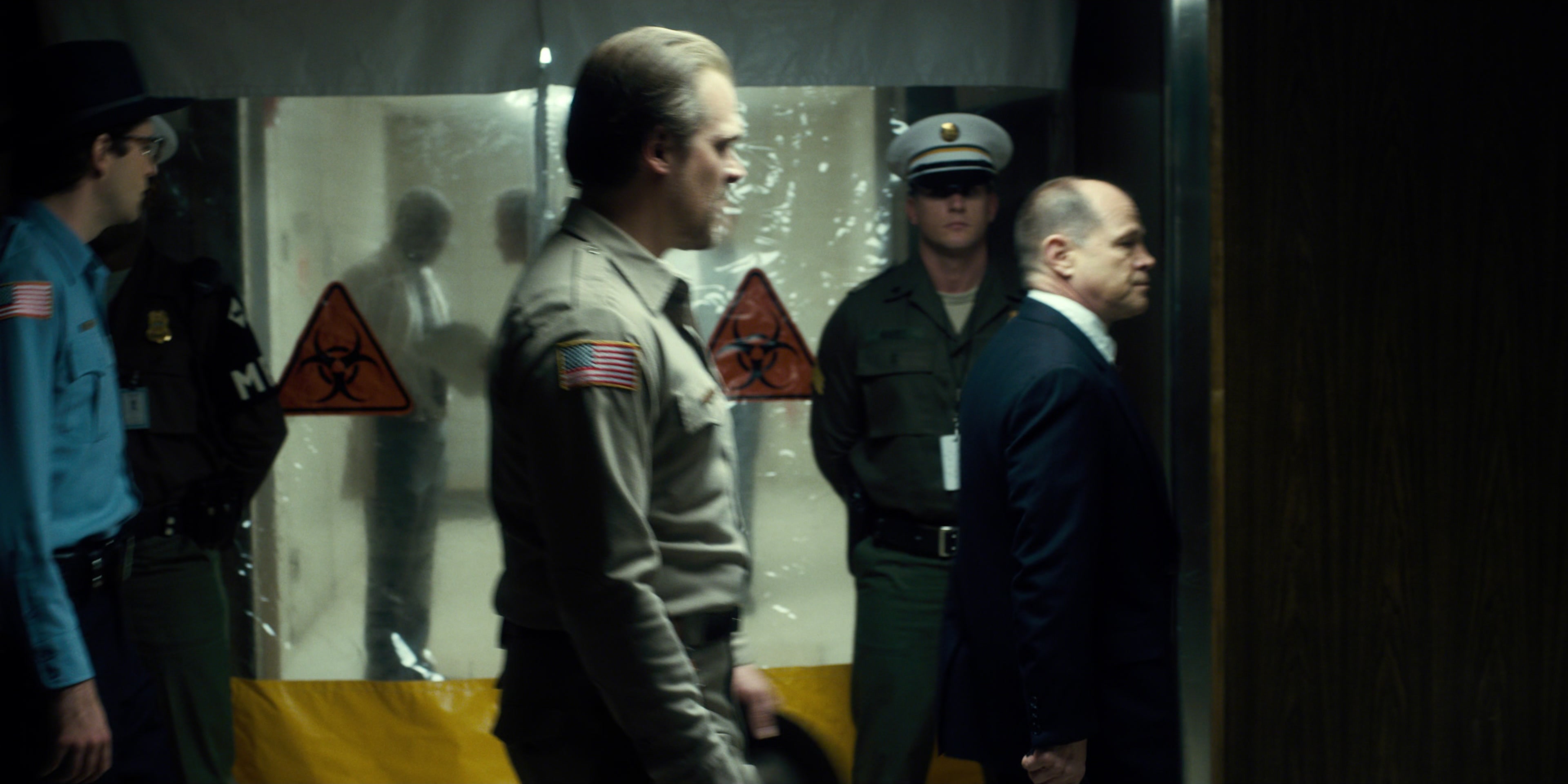 Stranger Things (2016), wide, 2.00:1 — film still
