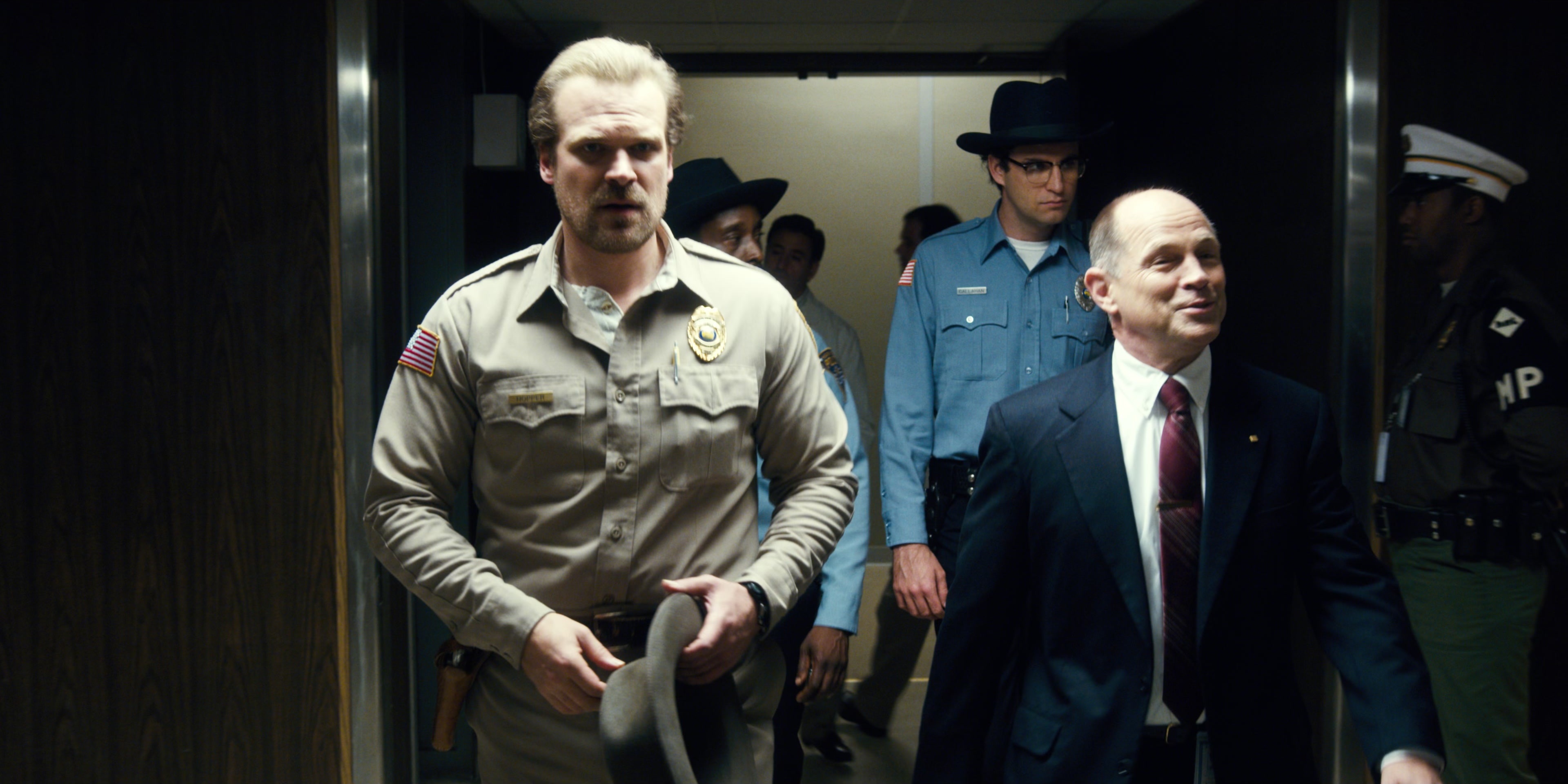 Stranger Things (2016), wide, 2.00:1 — film still