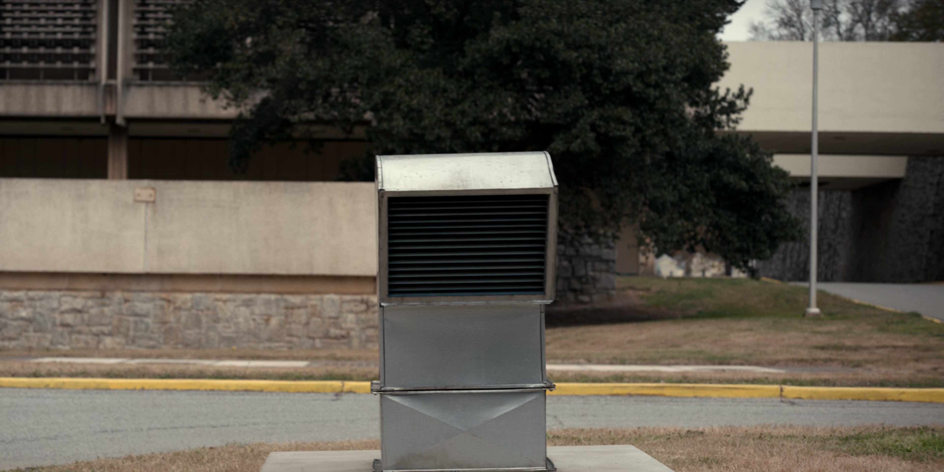 Stranger Things (2016), wide, 2.00:1 — film still