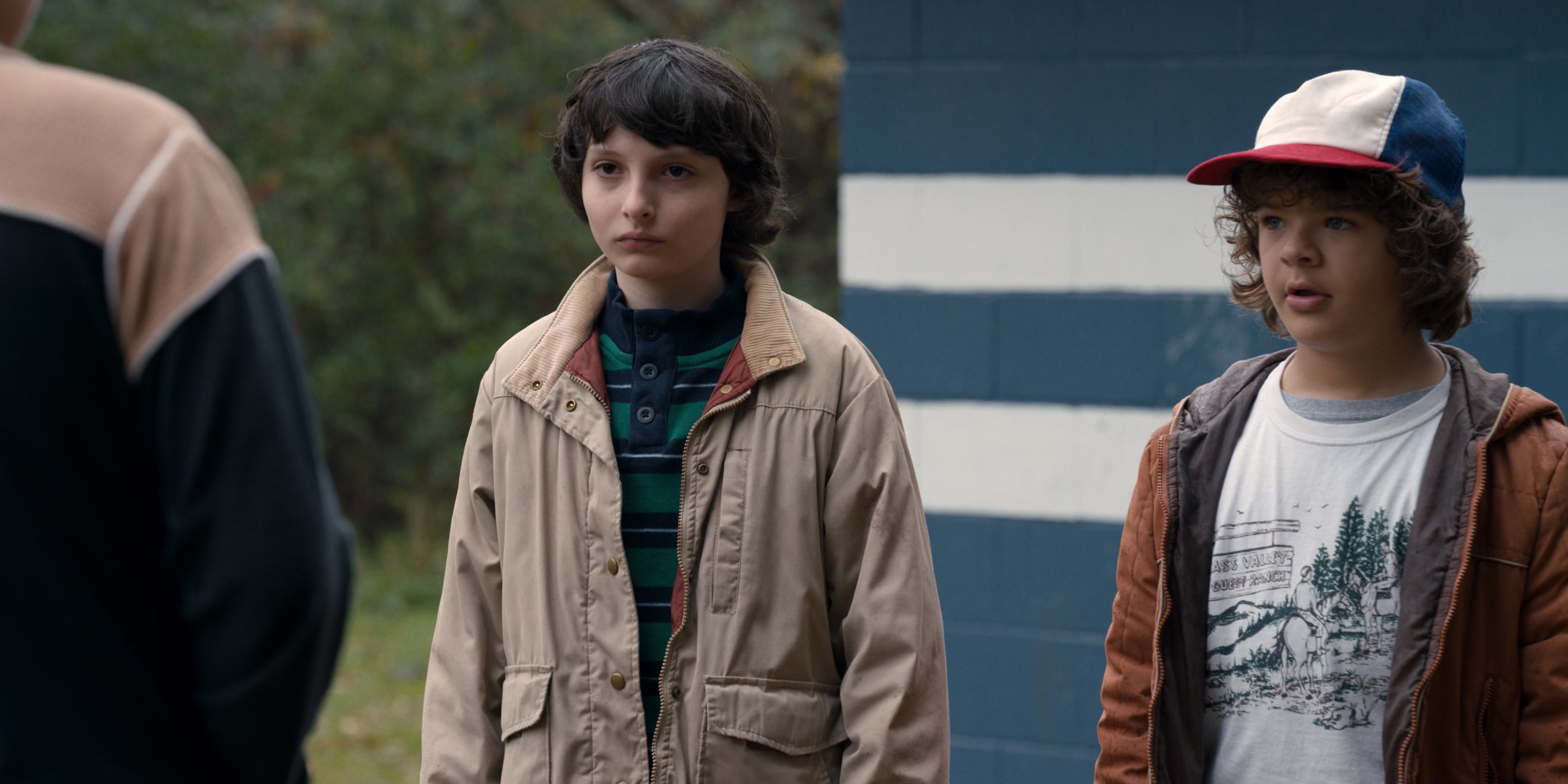 Stranger Things (2016), wide, 2.00:1 — film still