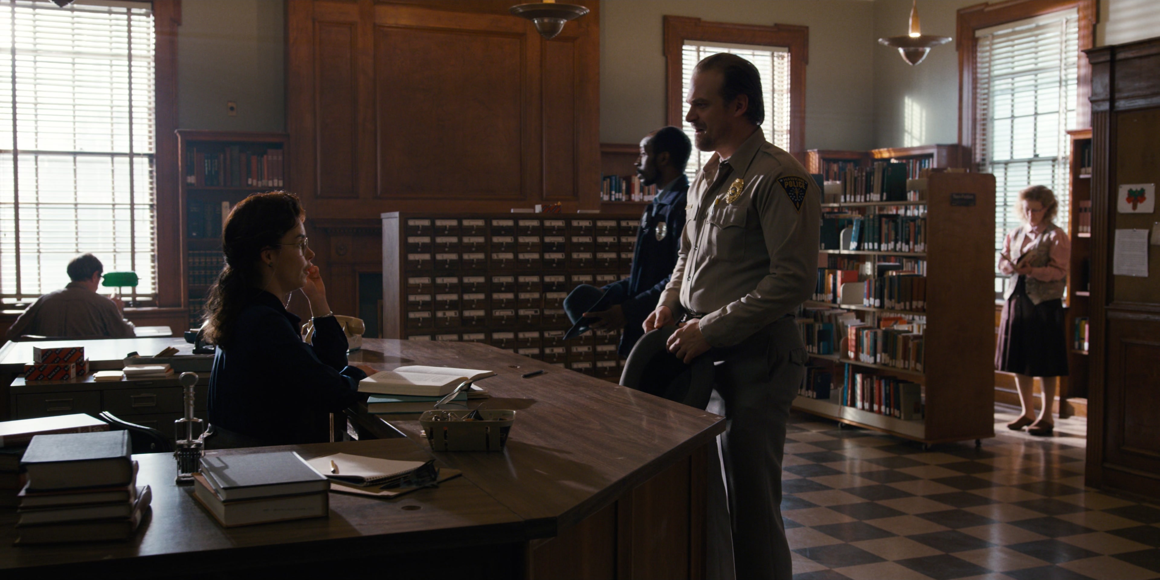 Stranger Things (2016), wide, 2.00:1 — film still