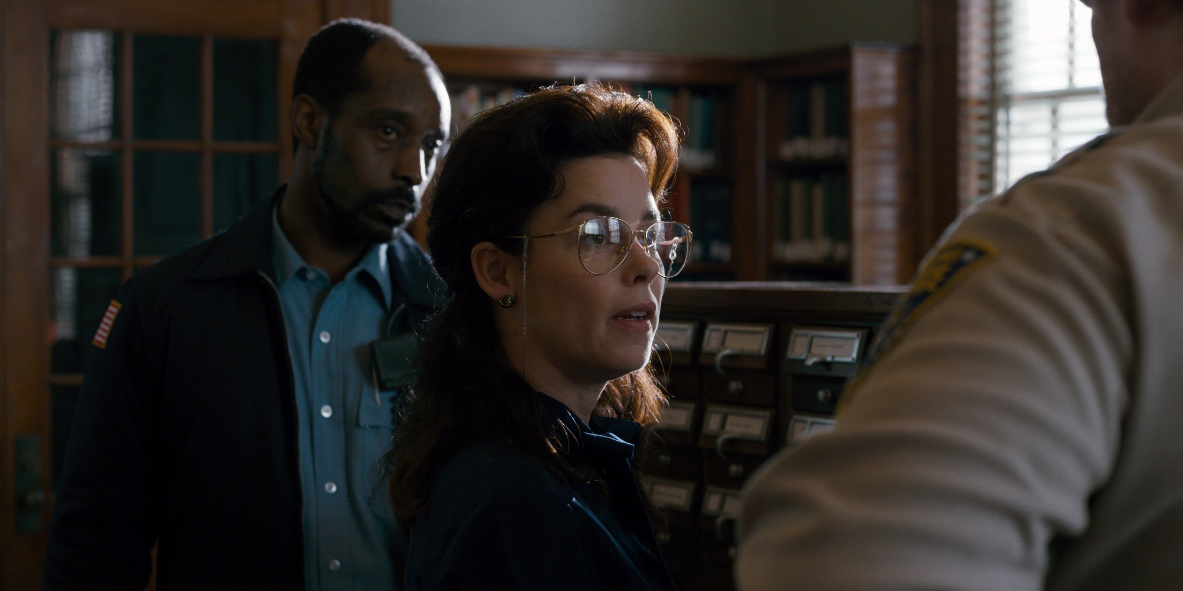 Stranger Things (2016), wide, 2.00:1 — film still