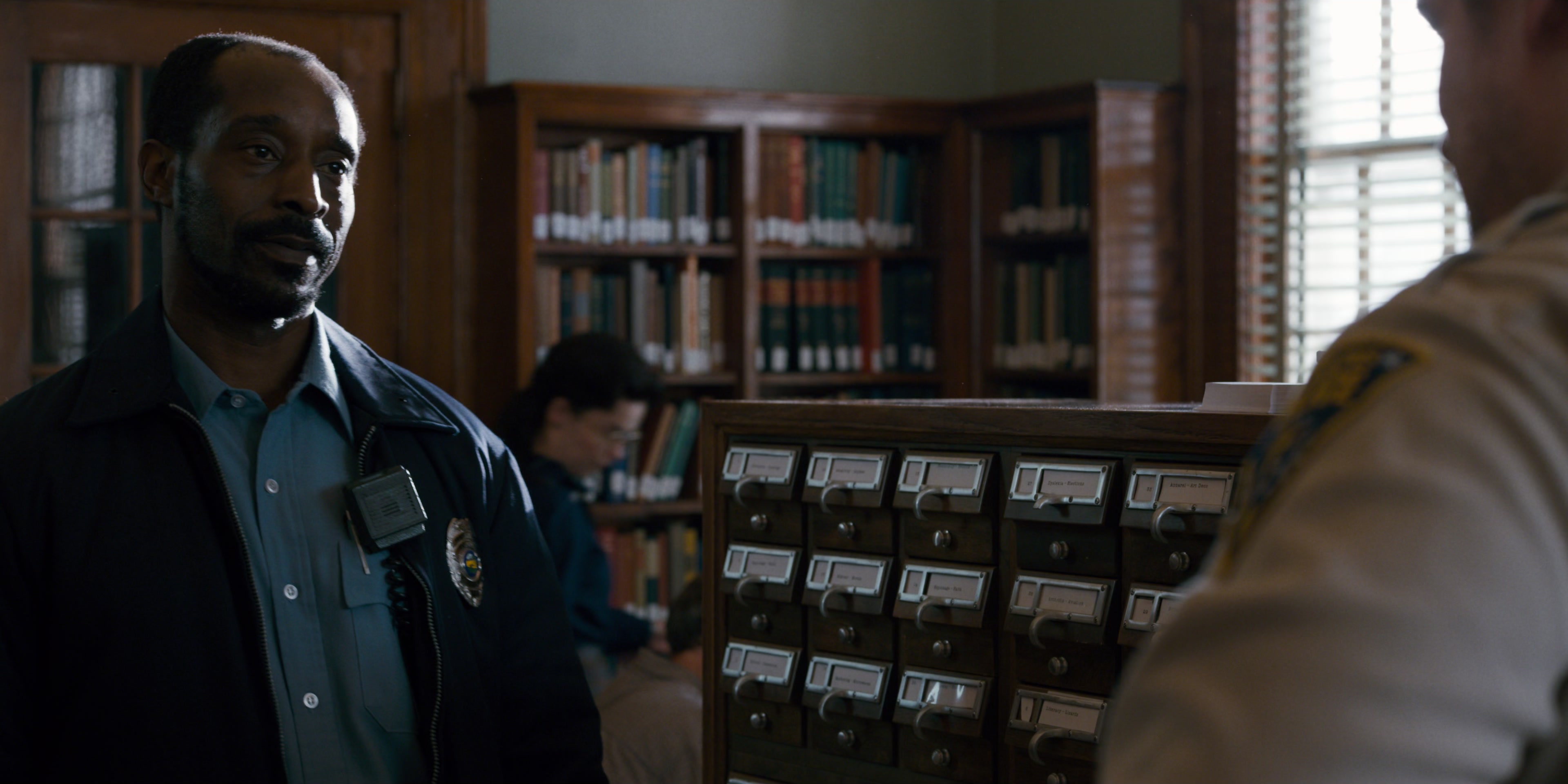 Stranger Things (2016), wide, 2.00:1 — film still
