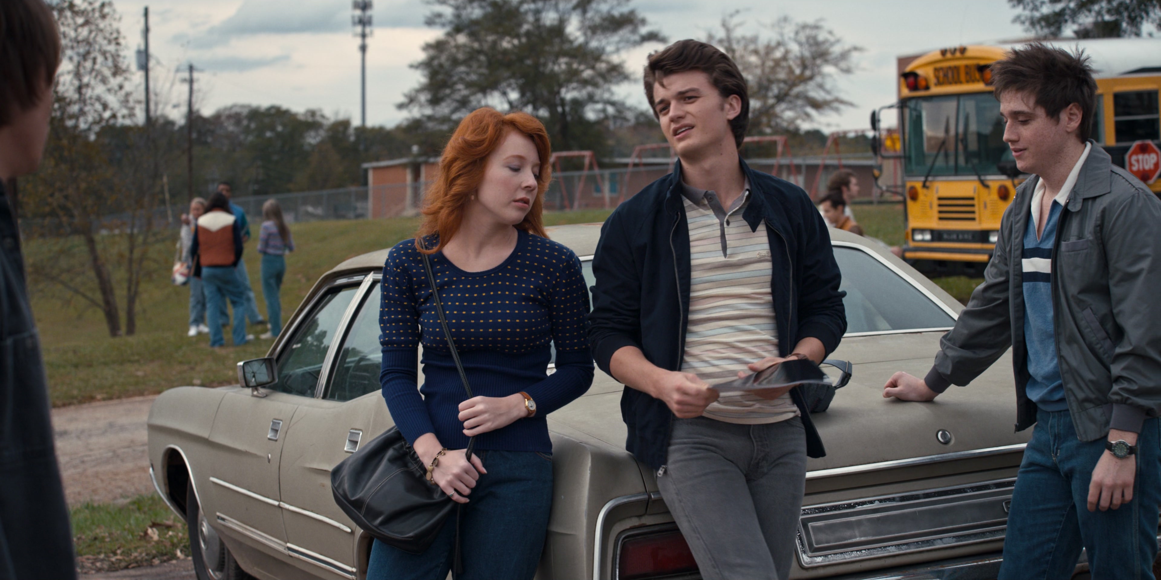 Stranger Things (2016), wide, 2.00:1 — film still