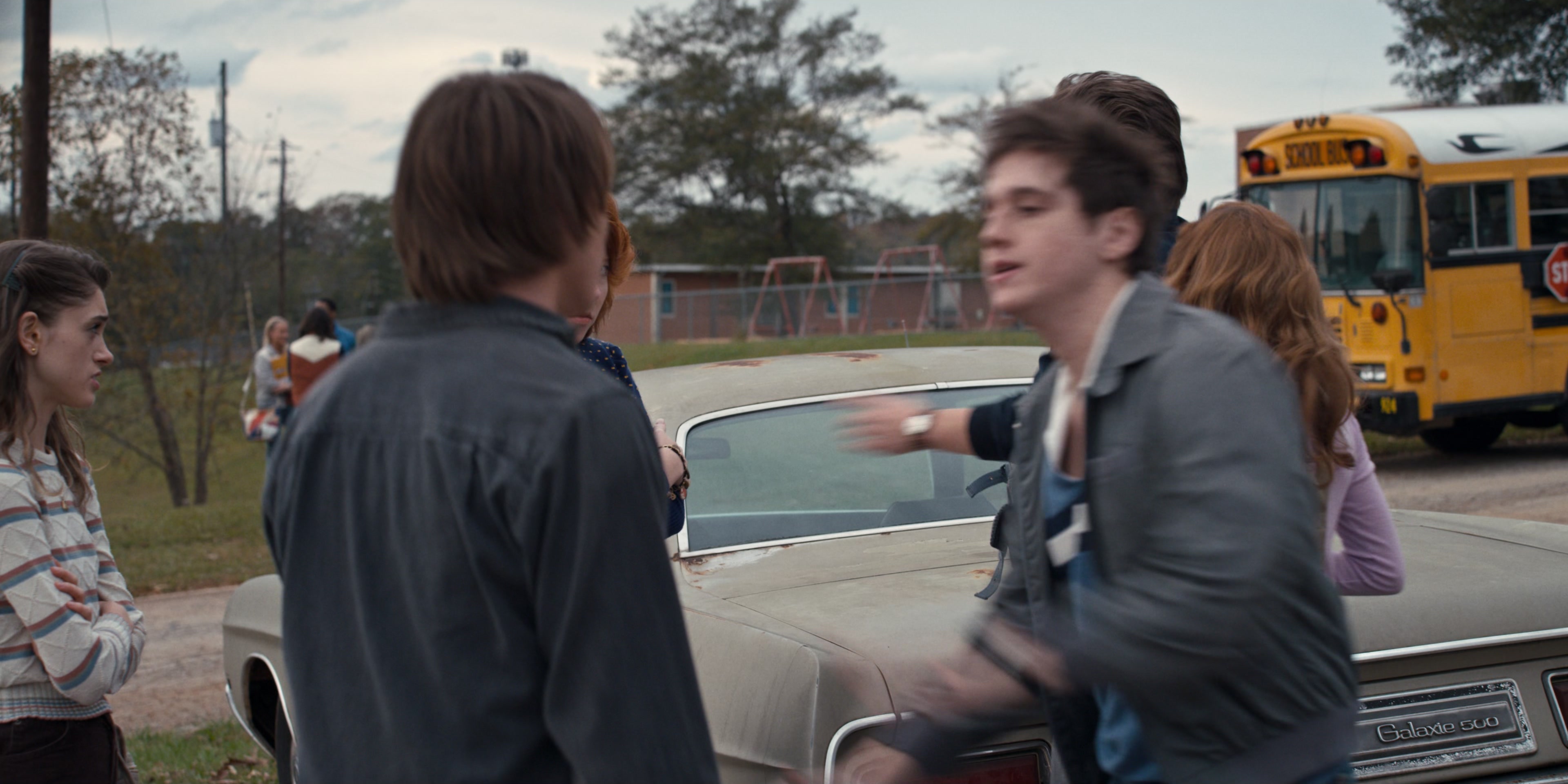 Stranger Things (2016), wide, 2.00:1 — film still