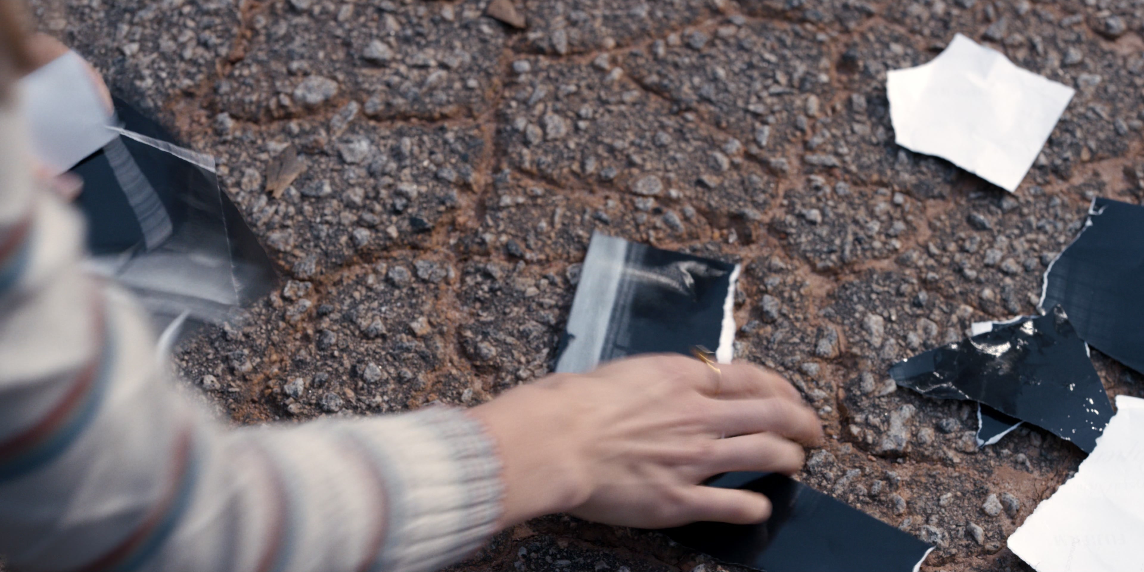 Stranger Things (2016), wide, 2.00:1 — film still