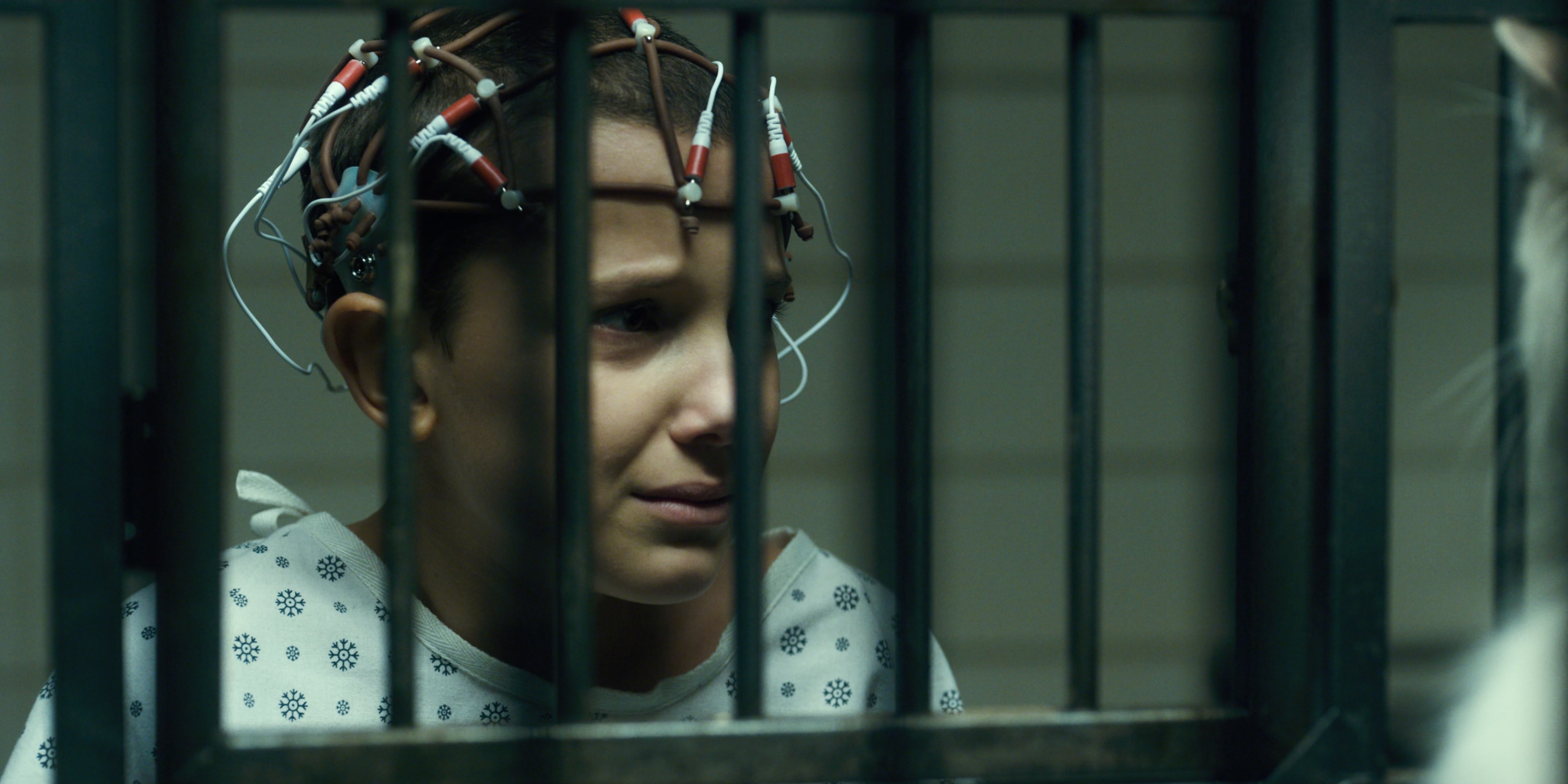 Stranger Things (2016), medium, 2.00:1 — film still