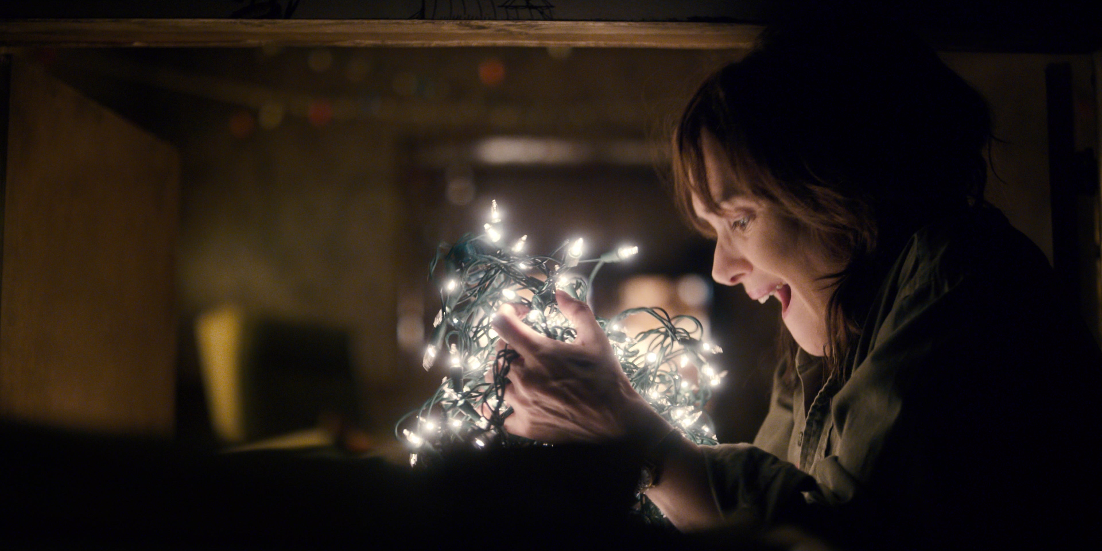 Stranger Things (2016), wide, 2.00:1 — film still
