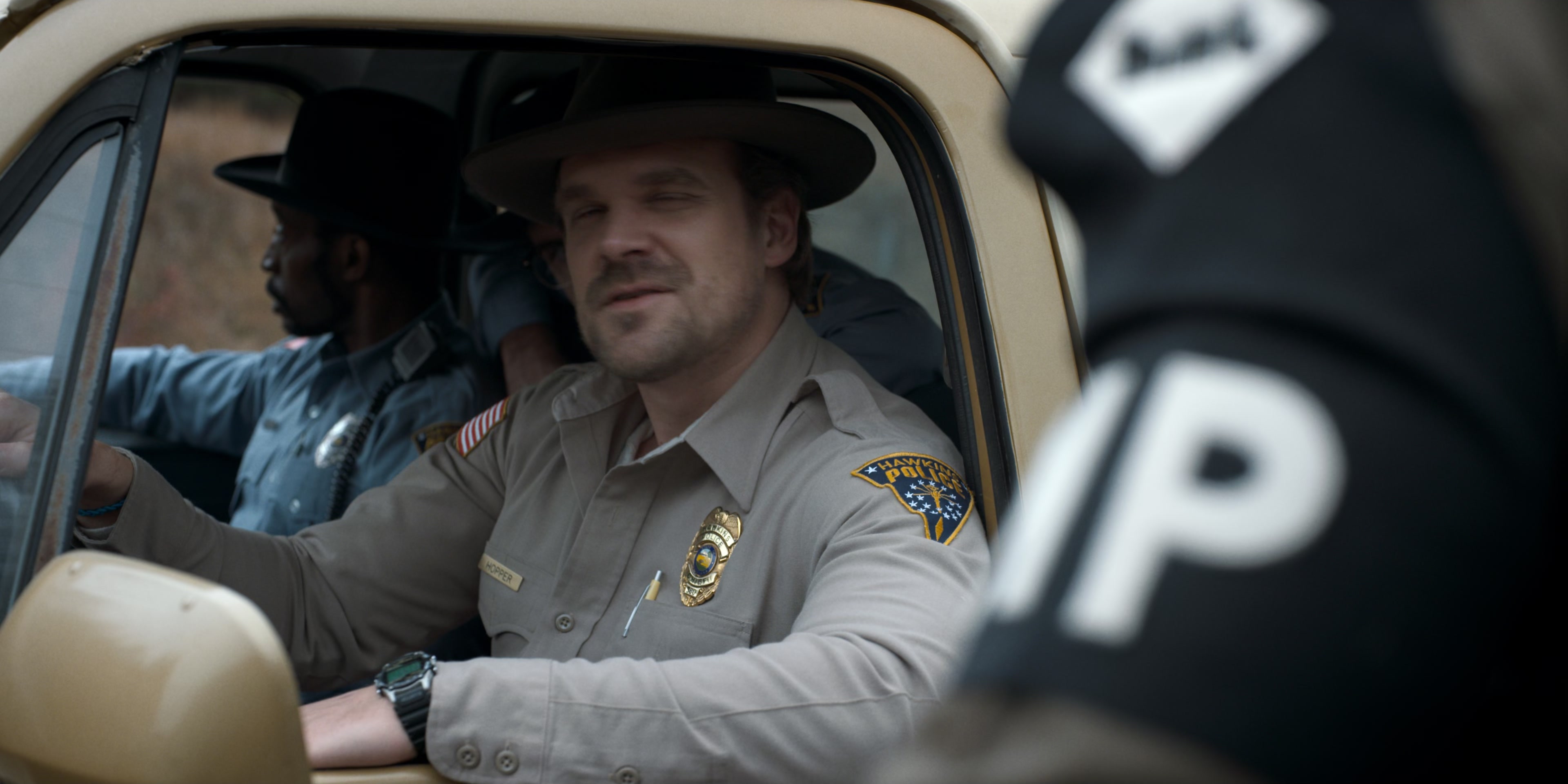 Stranger Things (2016), wide, 2.00:1 — film still