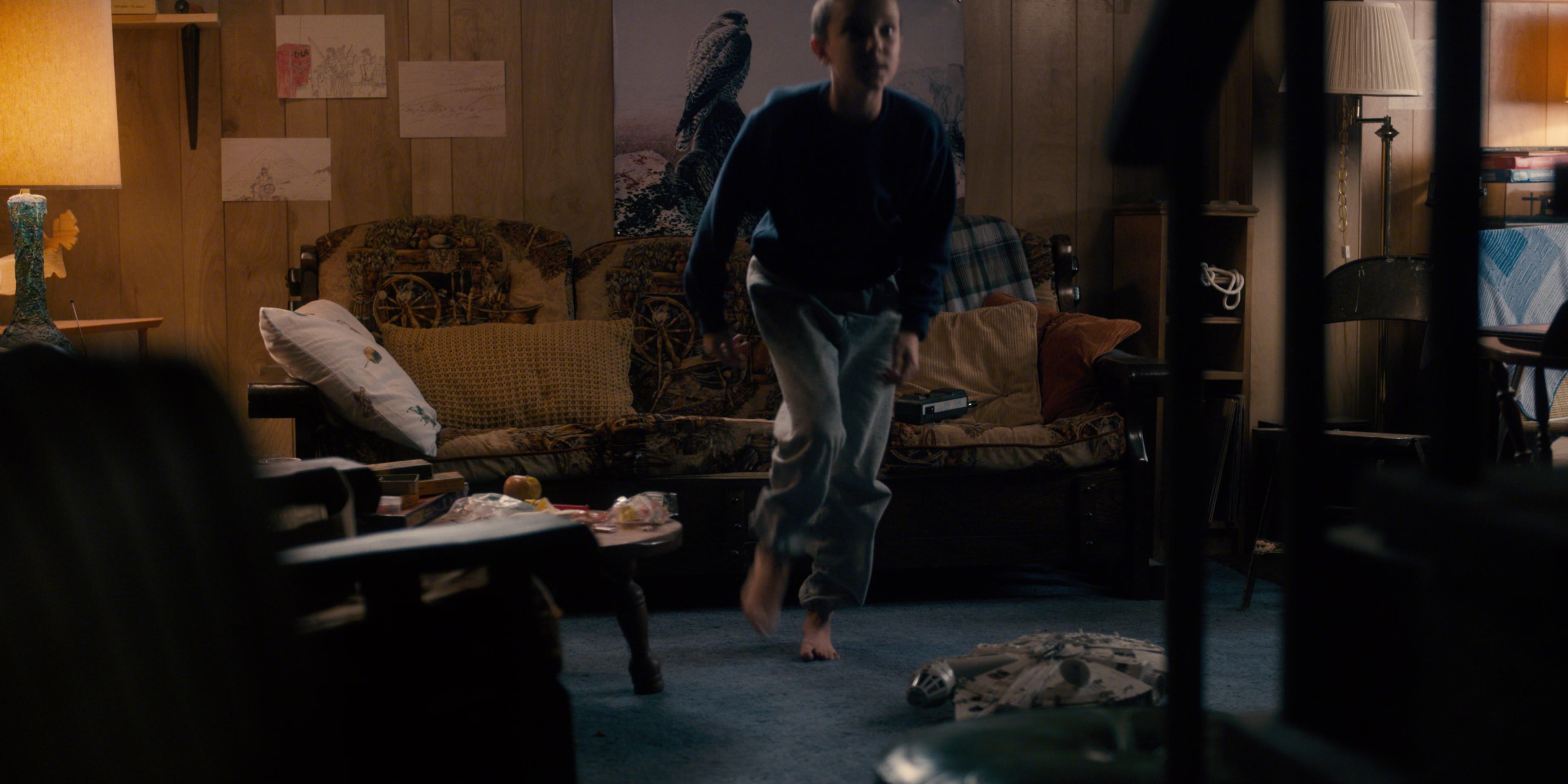 Stranger Things (2016), wide, 2.00:1 — film still