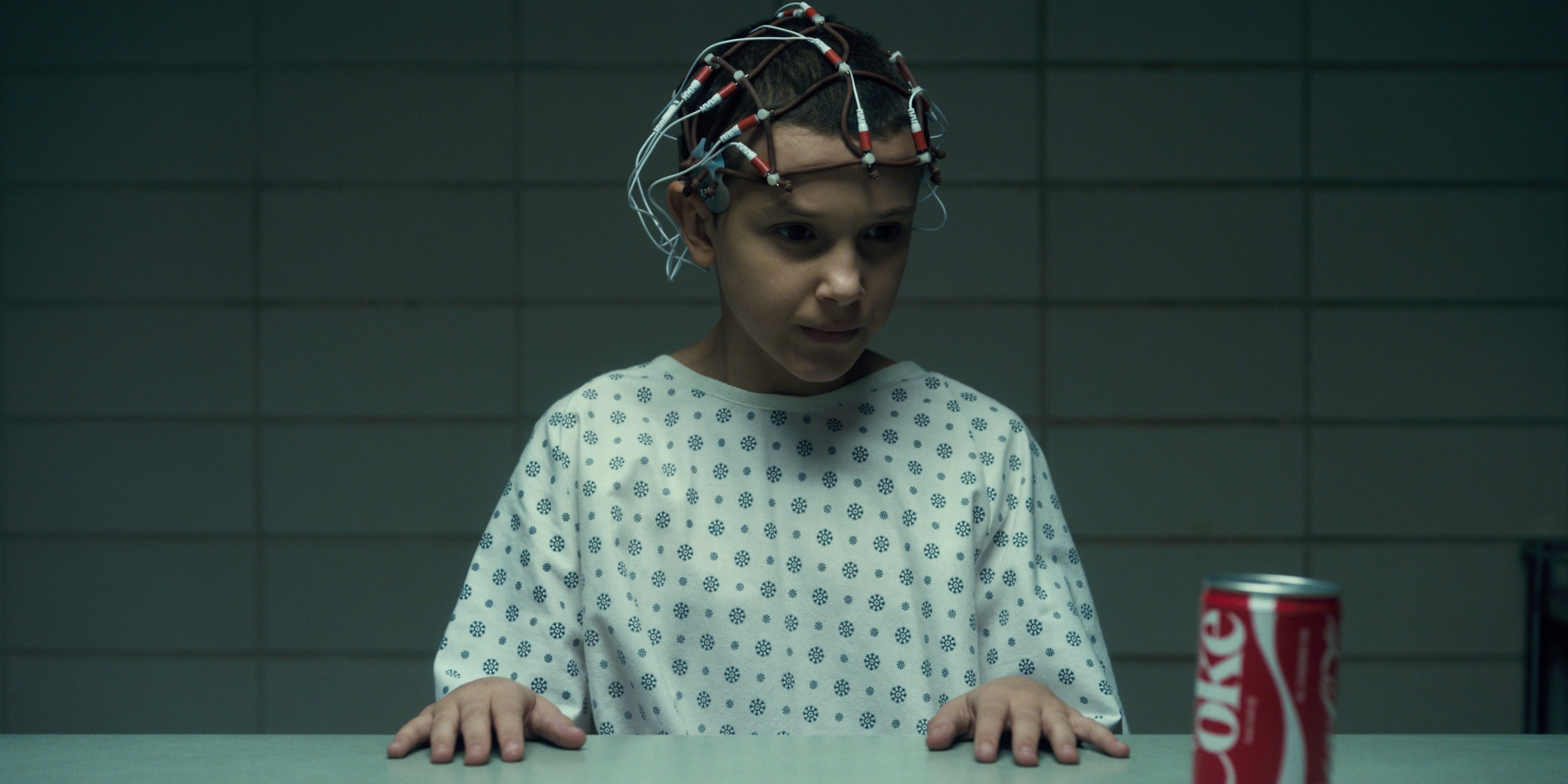 Stranger Things (2016), medium, 2.00:1 — film still