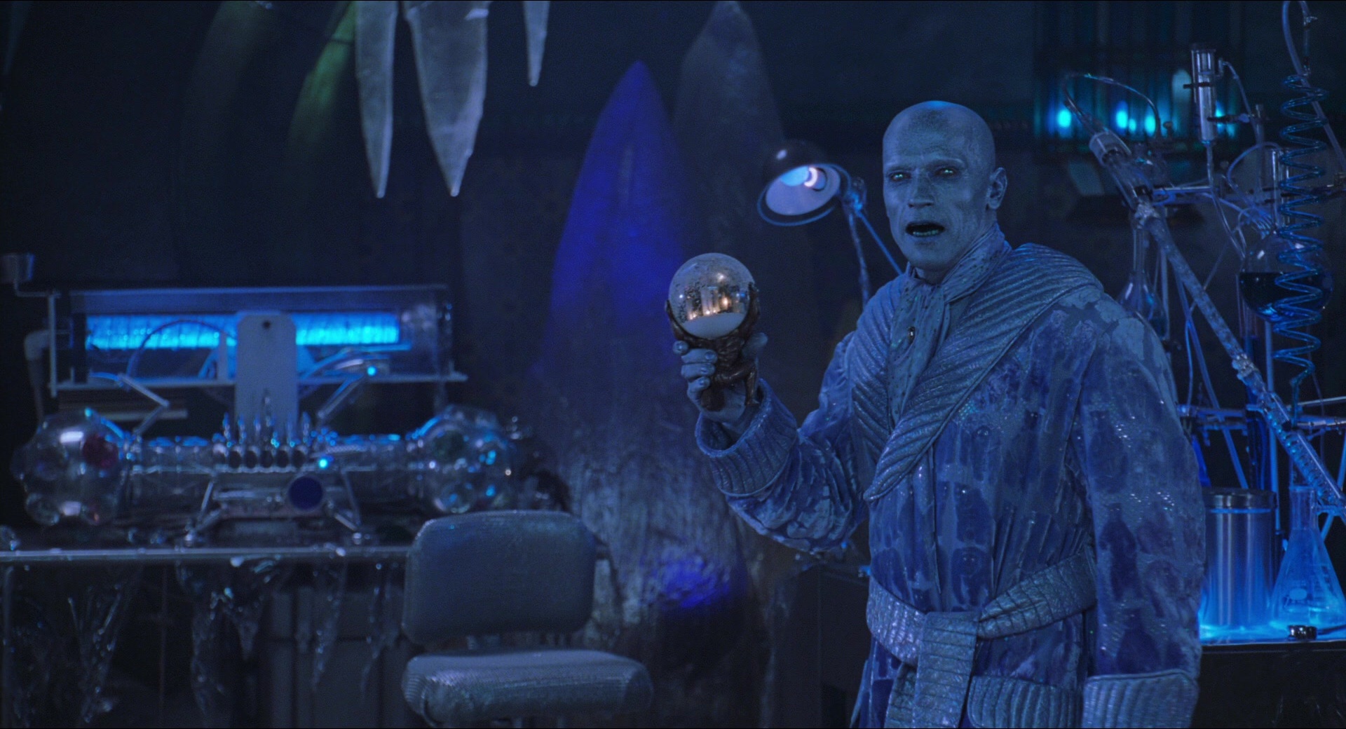 Batman & Robin (1997), wide, 1.85:1 — film still