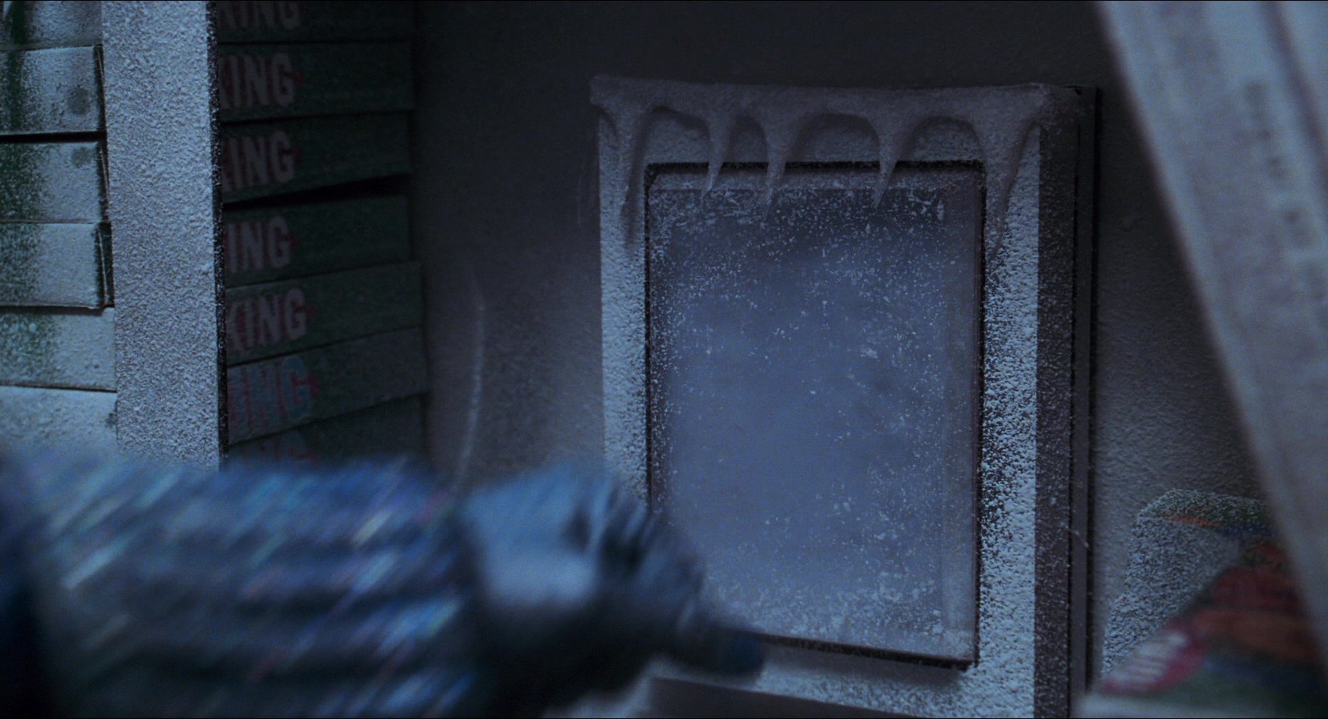 Batman & Robin (1997), wide, 1.85:1 — film still