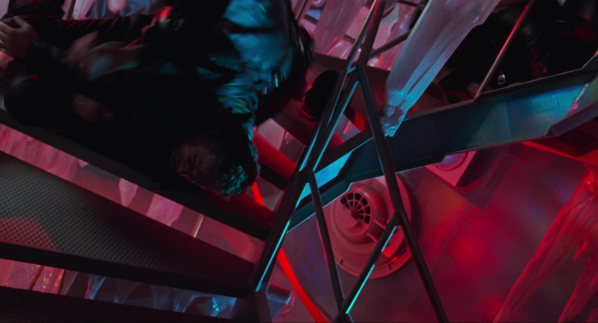 Batman & Robin (1997), wide, 1.85:1 — film still