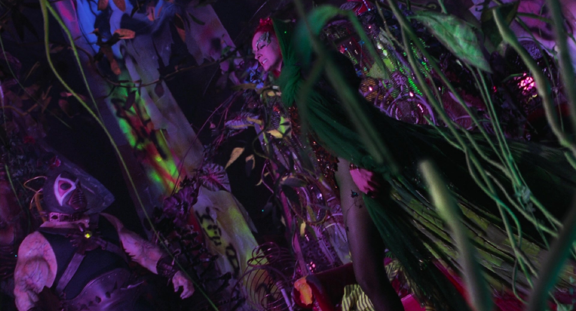 Batman & Robin (1997), wide, 1.85:1 — film still