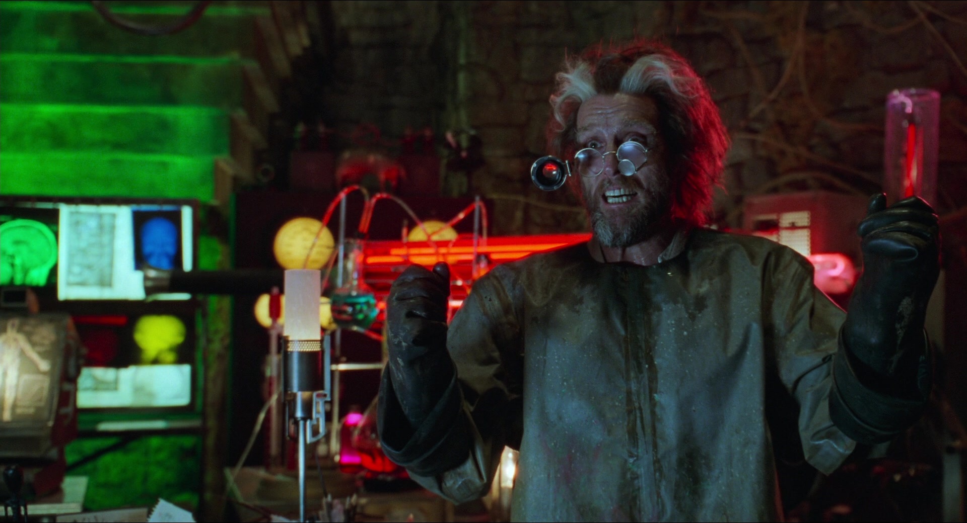 Batman & Robin (1997), wide, 1.85:1 — film still